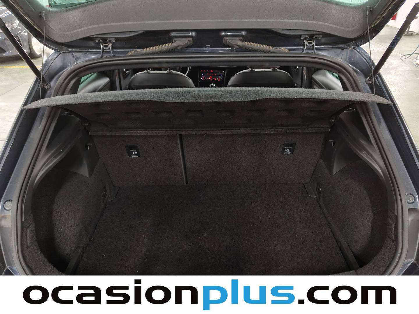 Fotos maletero Seat León Seat León 1.5 TSI S&S FR Black Edition (150 CV)
