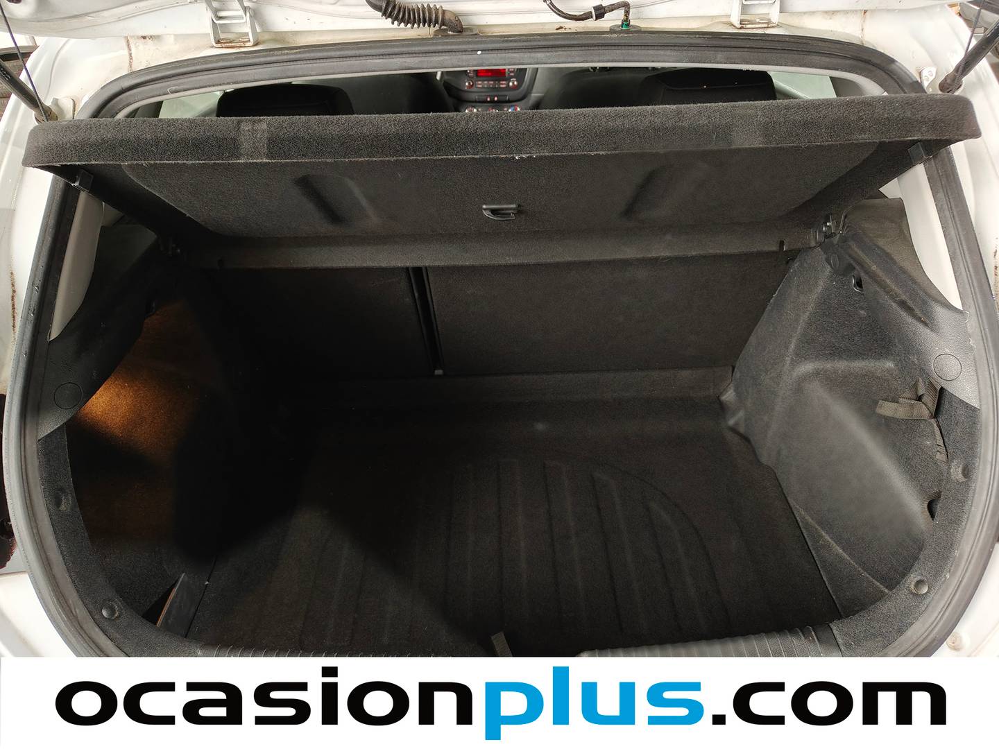 Fotos maletero KIA Ceed Kia Ceed 1.4 CRDi WGT Concept (90 CV)