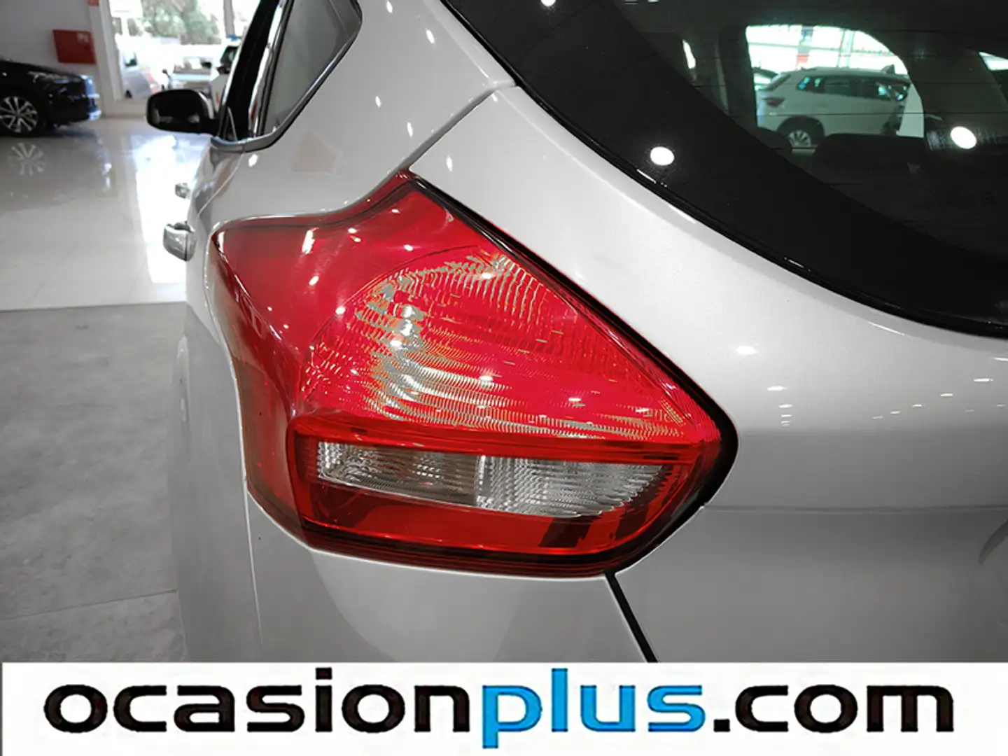 Foto Ford Focus Ford Focus 1.6 TI-VCT Trend+ PowerShift (125 CV)