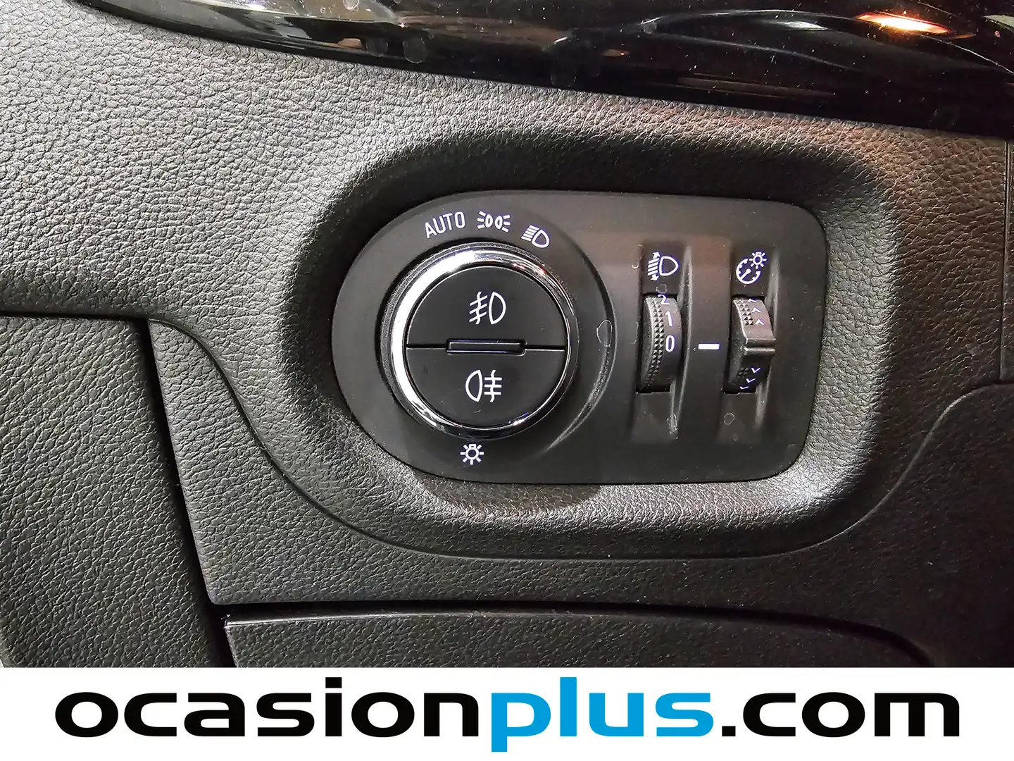 Foto Opel Astra Opel Astra Sports Tourer 1.4T SHT S/S Business Elegance CVT (145 CV)