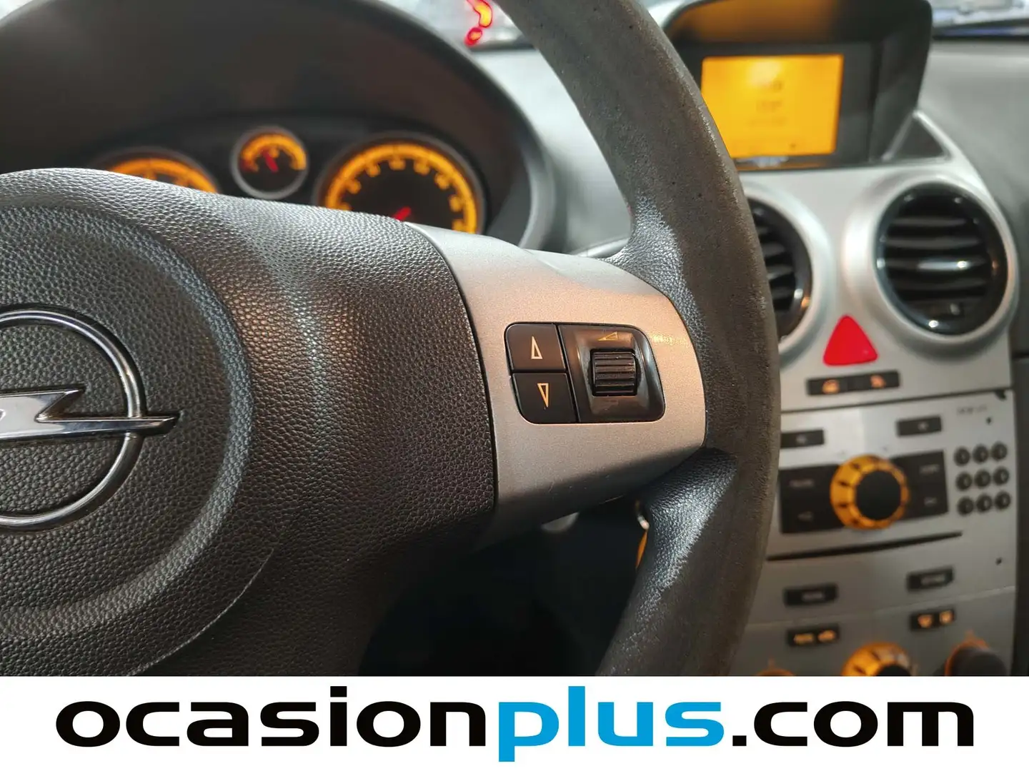 Foto Opel Corsa Opel Corsa 1.2 C'Mon (80 CV)