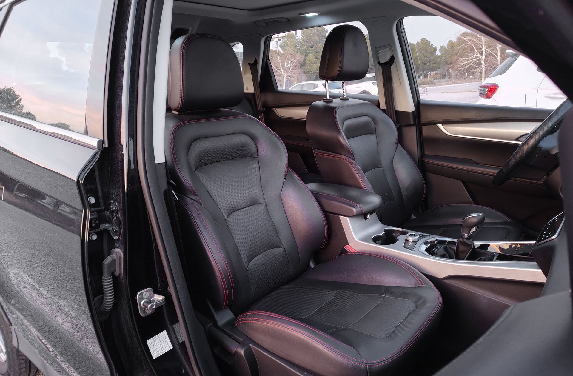 SWM G01 1.5T Luxury - foto 18