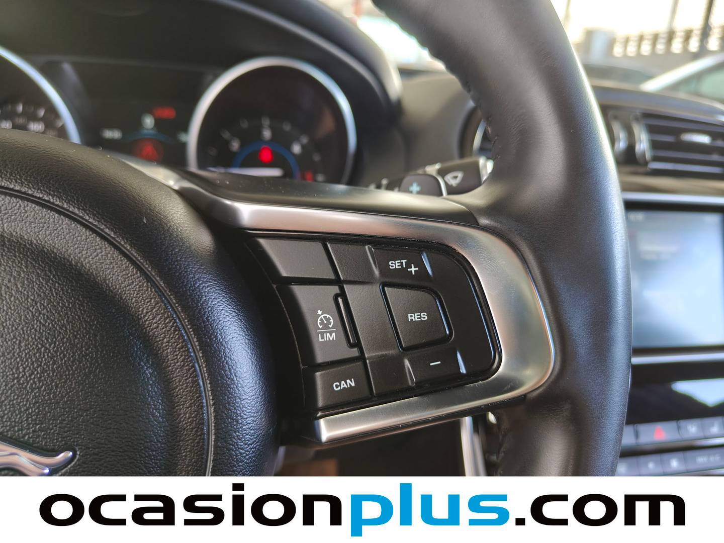 Jaguar XE Jaguar XE 2.0 Diesel R-Sport RWD Auto (180 CV) seminuevo