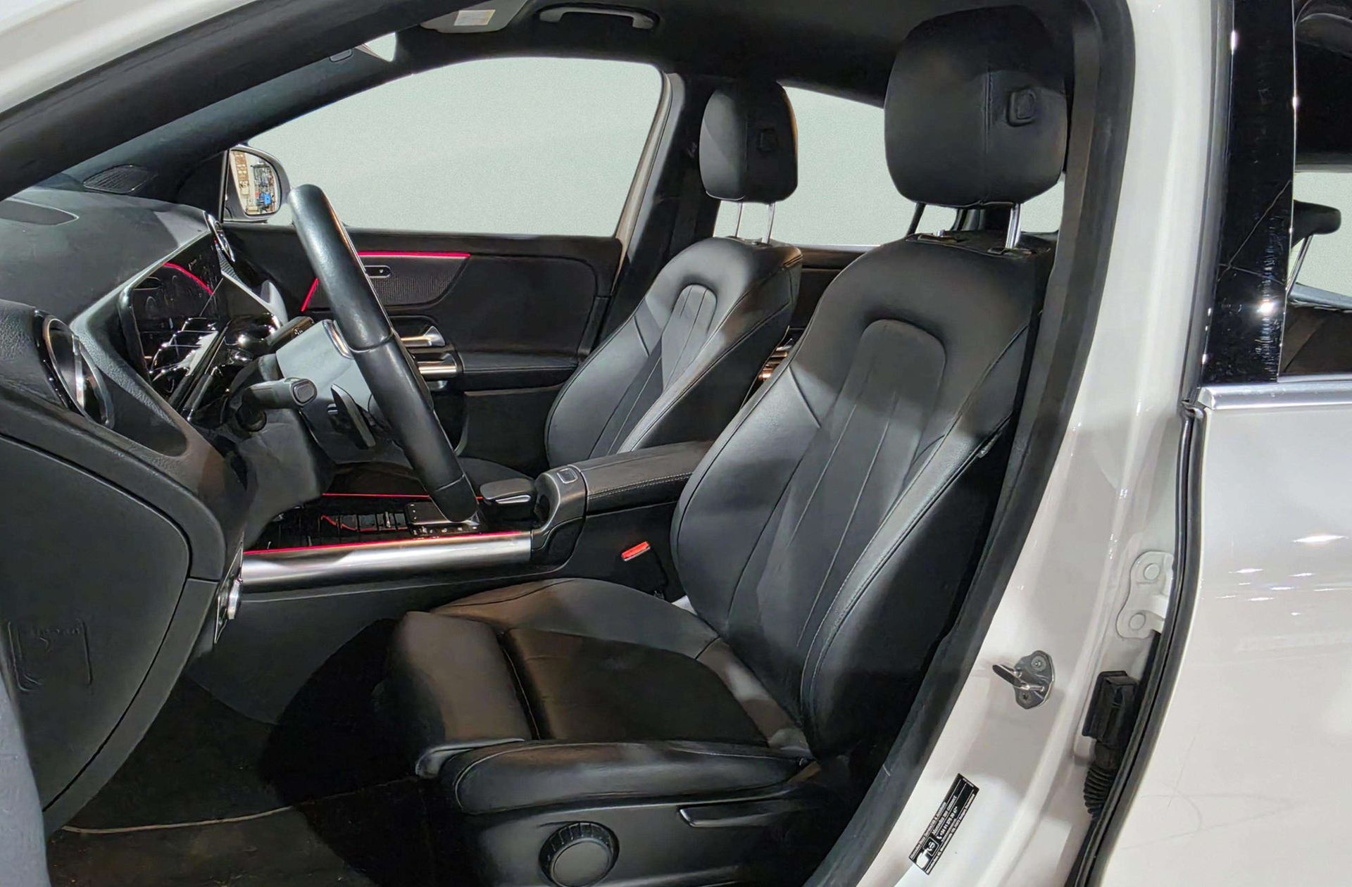Mercedes-Benz GLA 200 D - foto 12