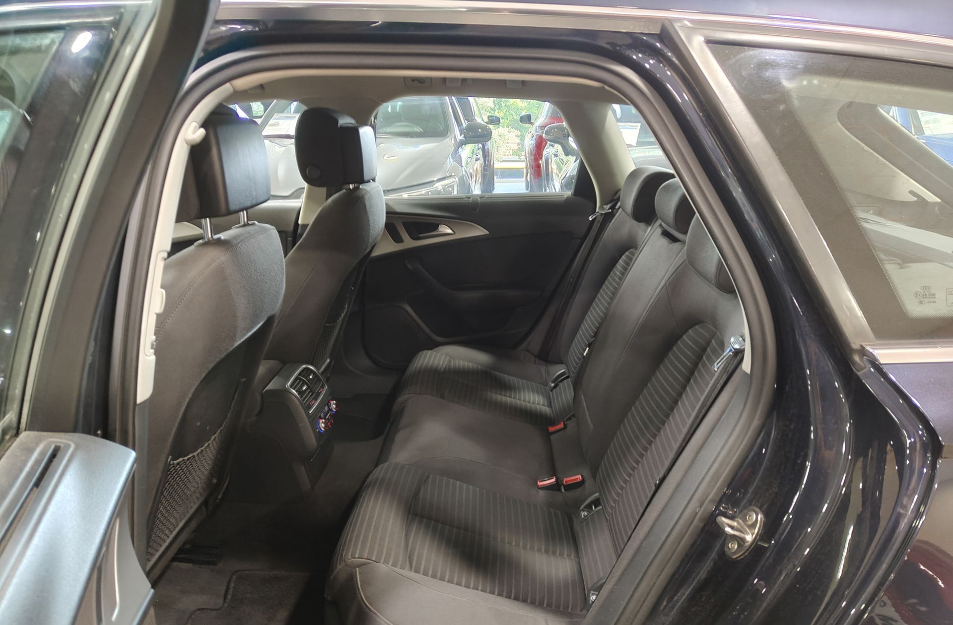 Audi A6 Avant 2.0 TDI Pack S-Line - foto 11