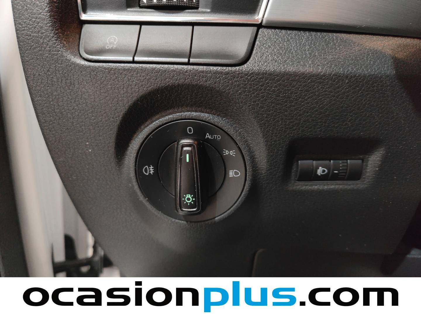 Skoda Fabia Skoda Fabia 1.0 MPI Business (75 CV) al mejor precio