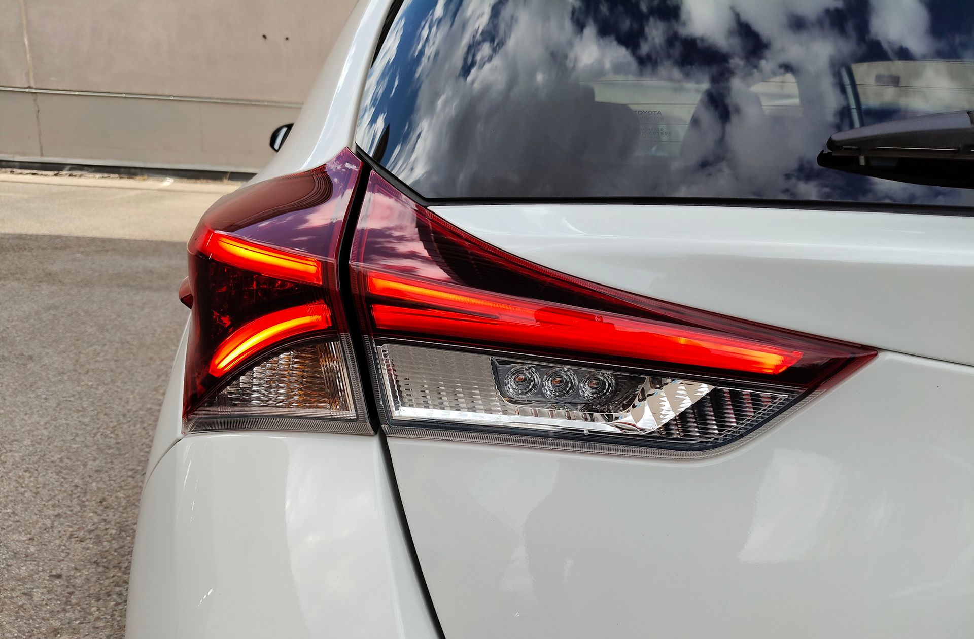 Toyota Auris 140H Hybrid Feel! - foto 15