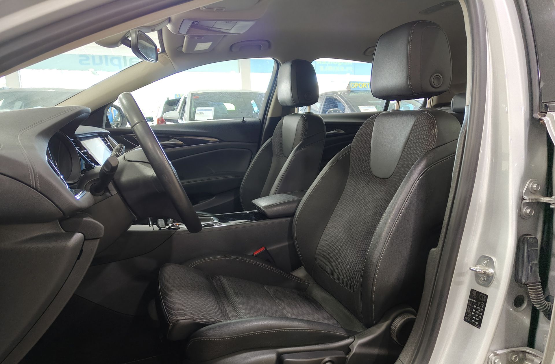 Opel Insignia GS 1.5 Turbo XFT Innovation - foto 11
