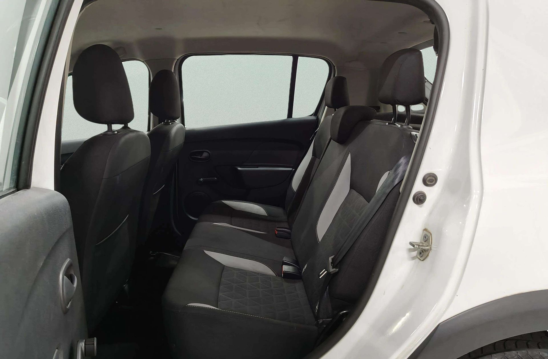 Dacia Sandero Stepway TCe - foto 8