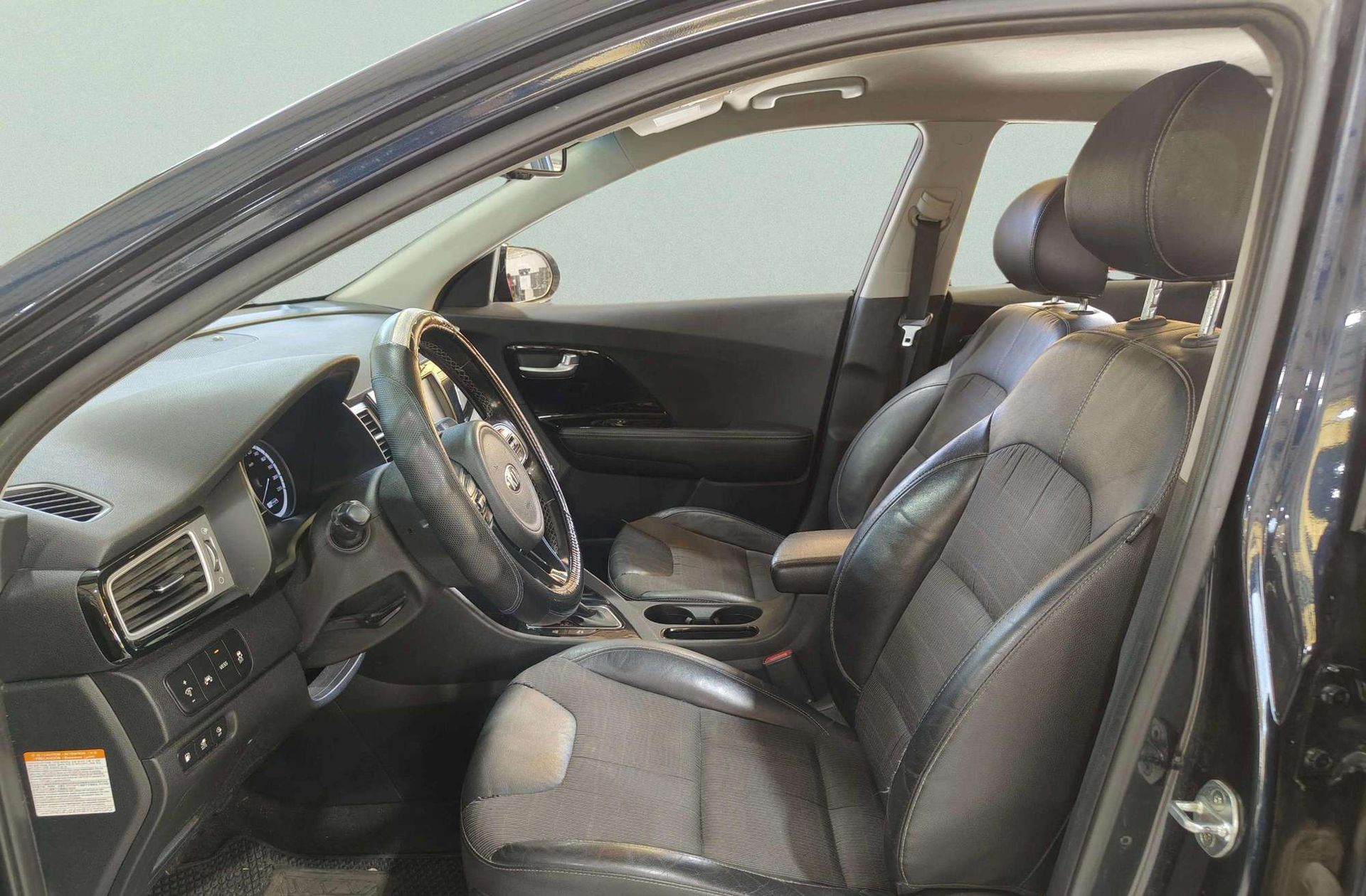 Kia Niro 1.6 GDi HEV Híbrido Drive - foto 12