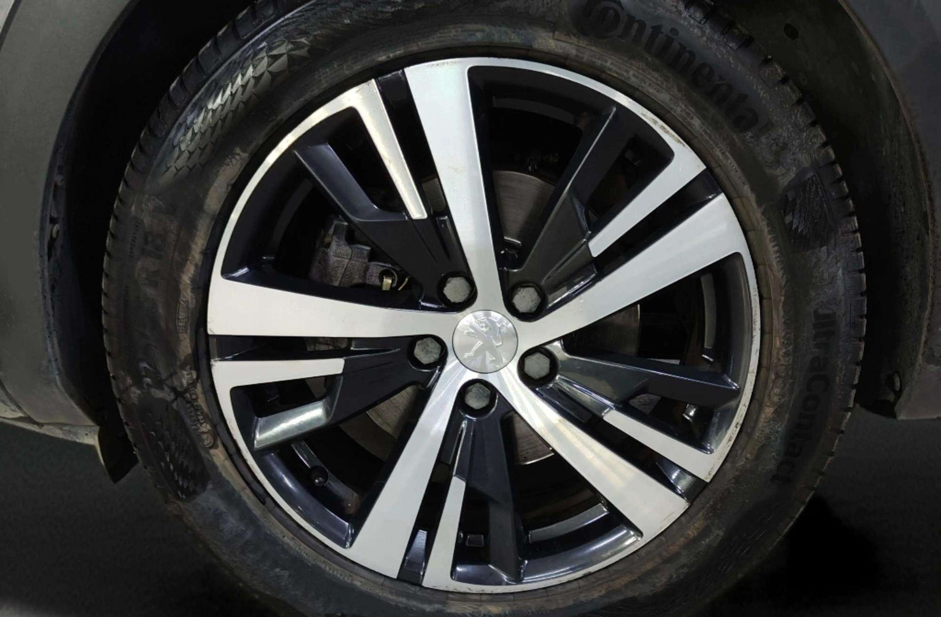 Peugeot 5008 PureTech 130 Allure EAT8 - foto 43