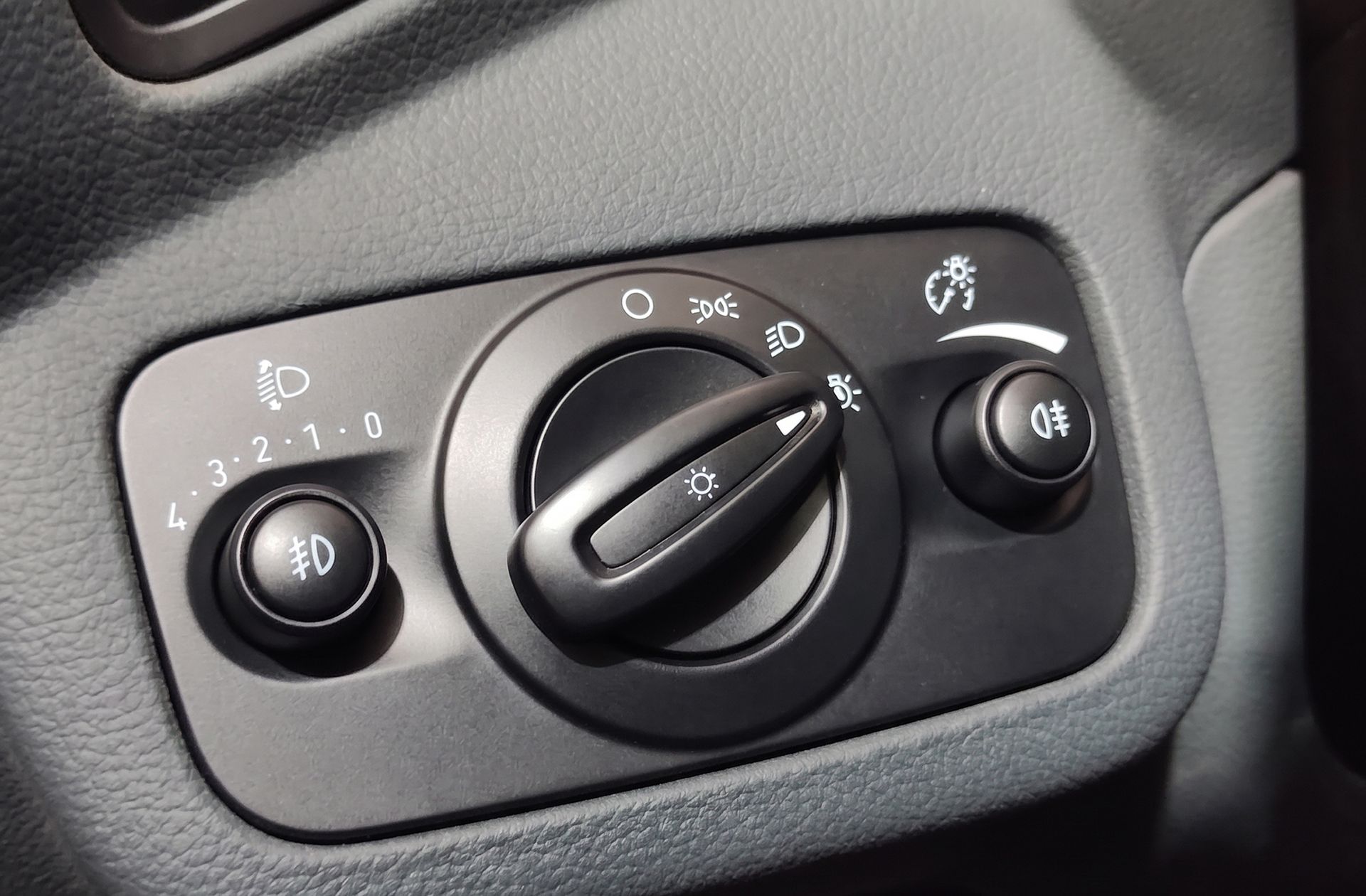 Ford Grand C-Max 1.0 EcoBoost Trend - foto 18