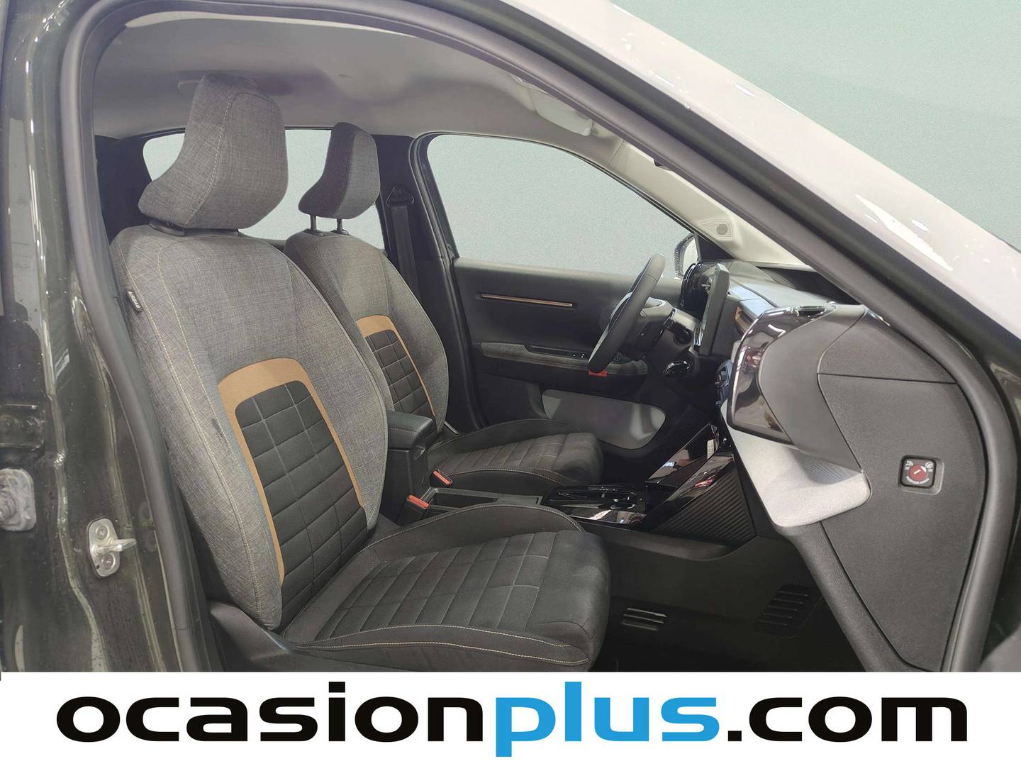 Citroën C3 Aircross Citroën C3 Aircross Hybrid 145 Plus e-DCS6 (145 CV) híbrido