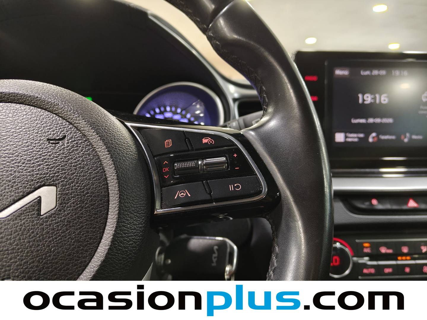 KIA Ceed KIA Ceed 1.6 MHEV iMT Drive (136 CV) seminuevo
