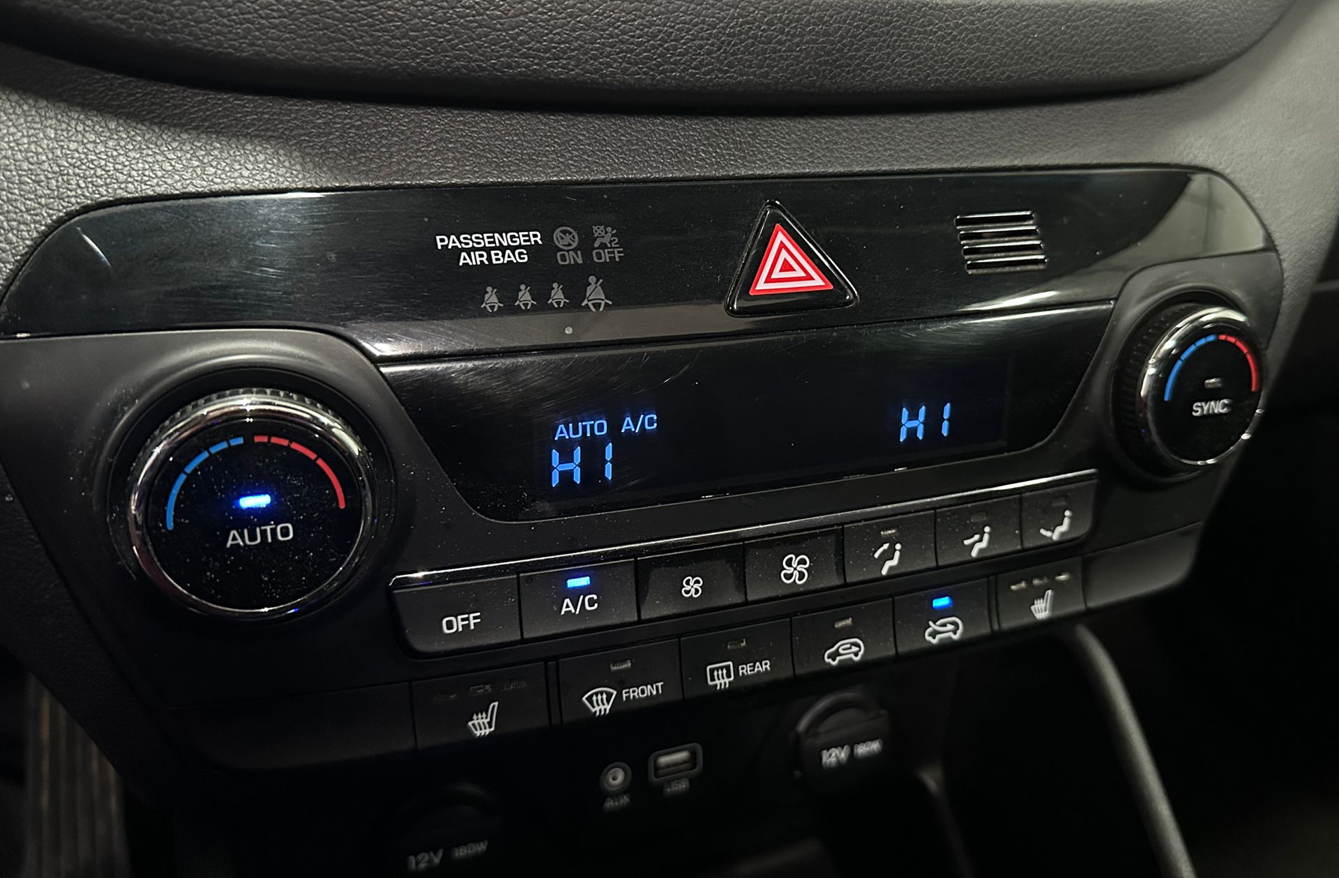 Hyundai Tucson 1.7 CRDi BlueDrive Tecno Sky 4x2 DCT - foto 30