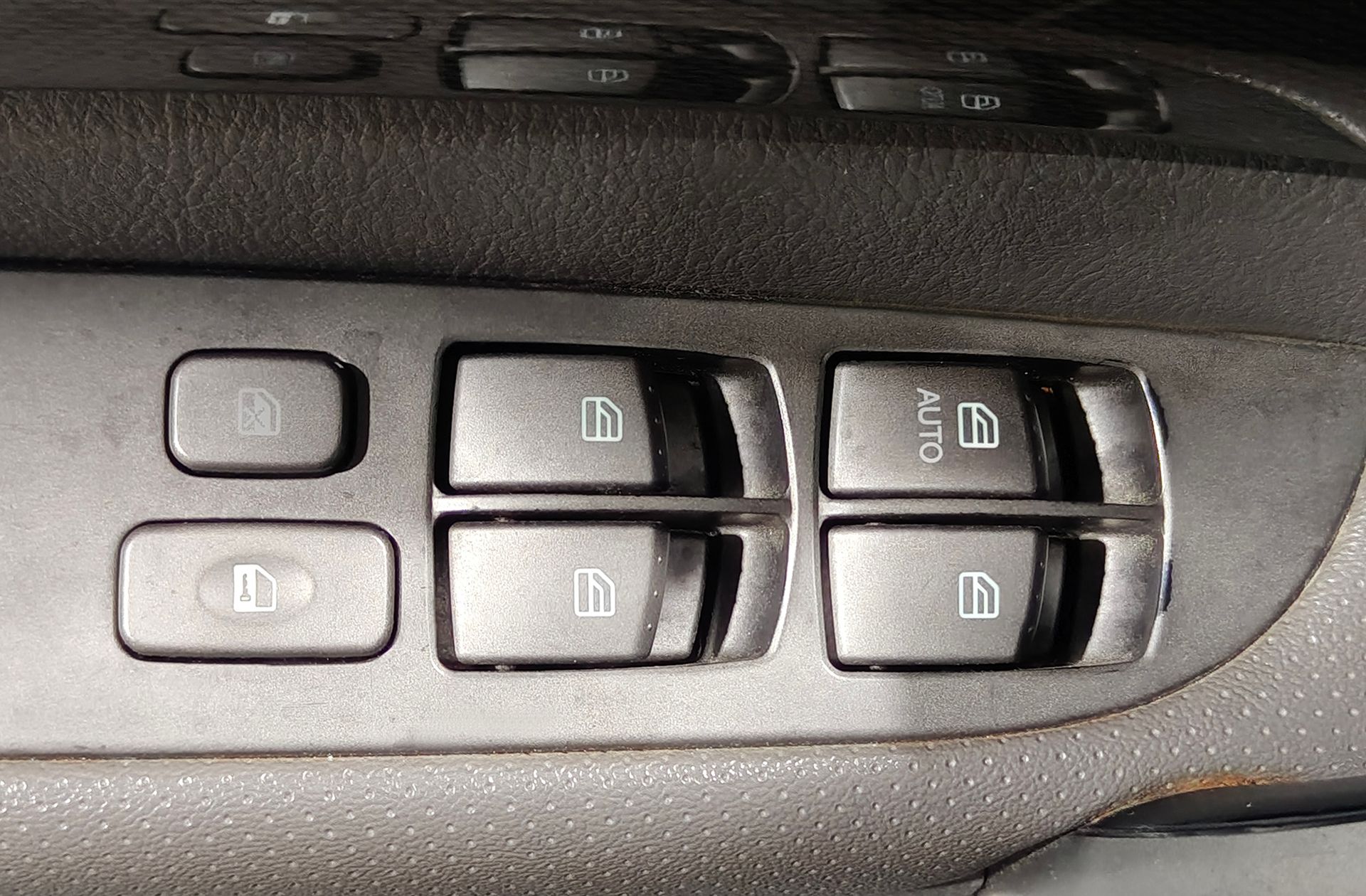 SsangYong Rodius 2.0 e-Xdi Premium 7 plazas - foto 31