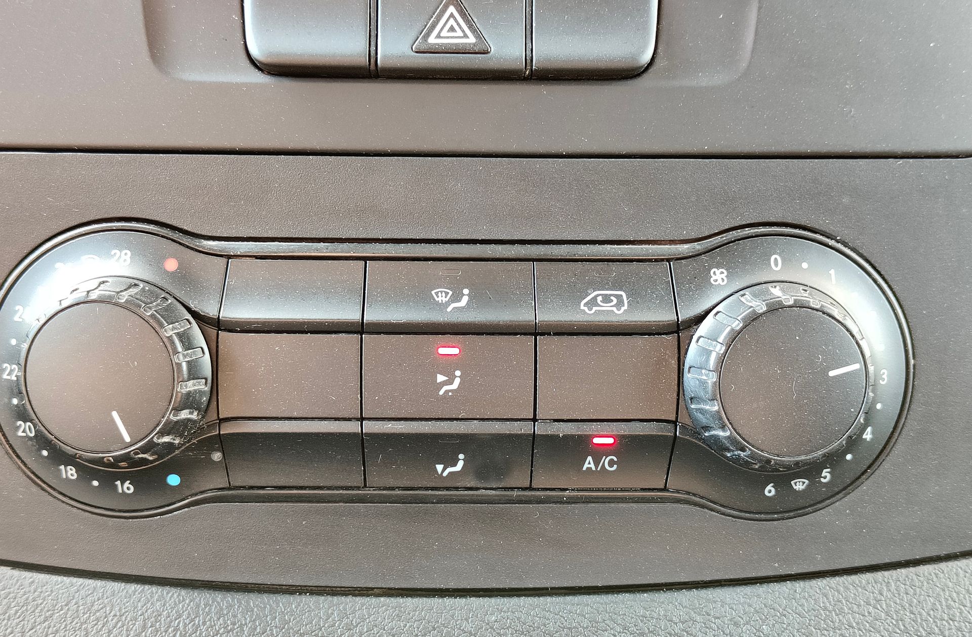 Mercedes-Benz Vito Furgon 111 CDI Larga - foto 24