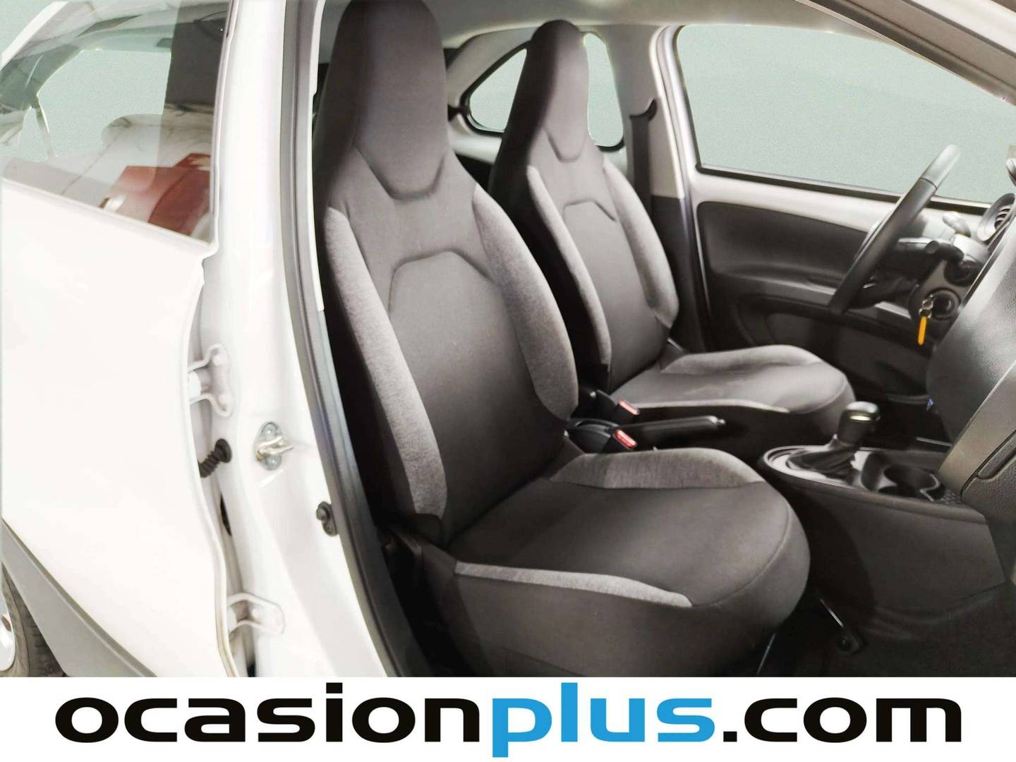 Foto Toyota Aygo X Cross Toyota Aygo X Cross 1.0 VVT-I Play (72 CV)