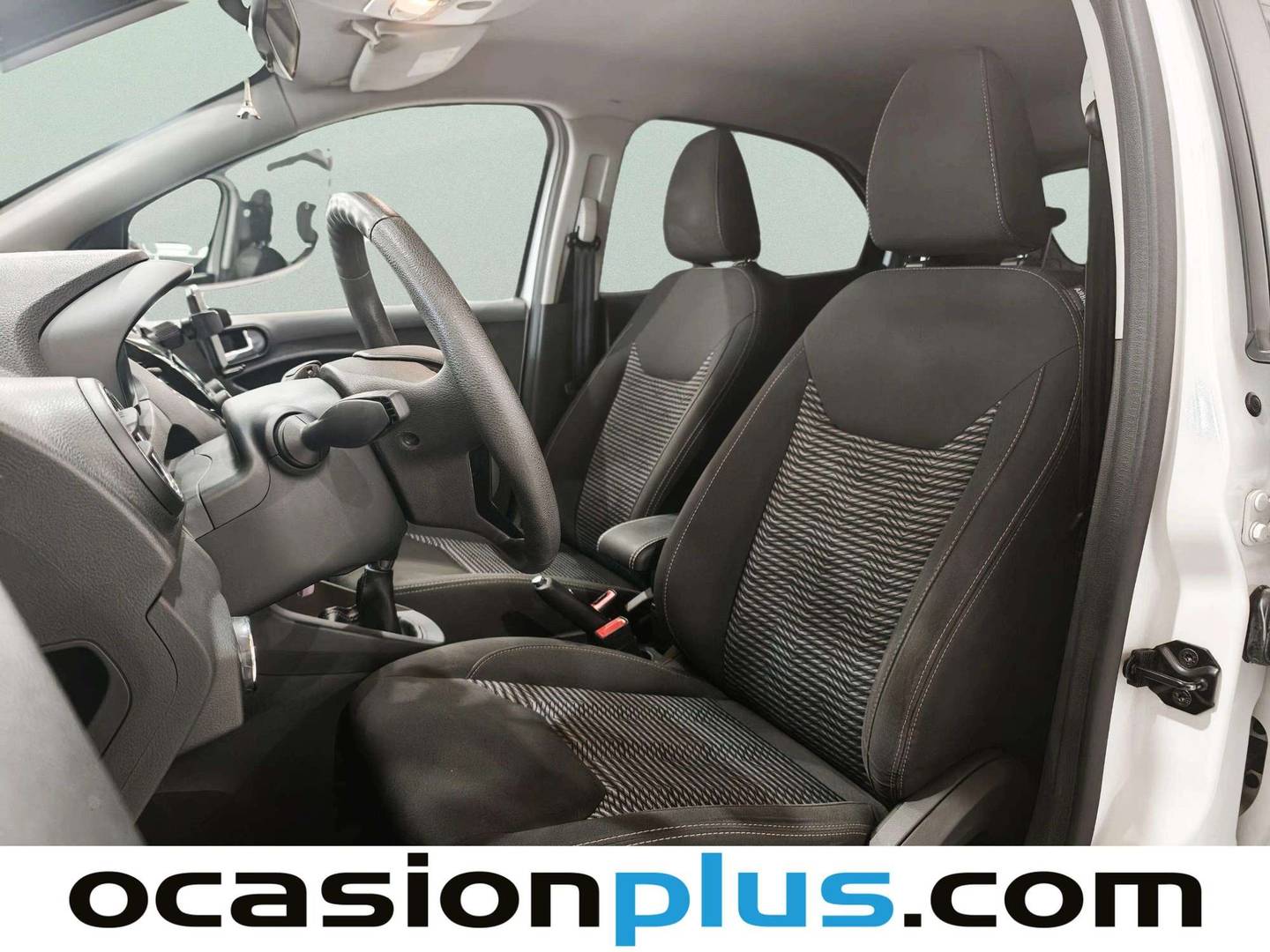Foto asientos delanteros Ford Ka+ Ford Ka+ 1.2 Ti-VCT Ultimate (85 CV)