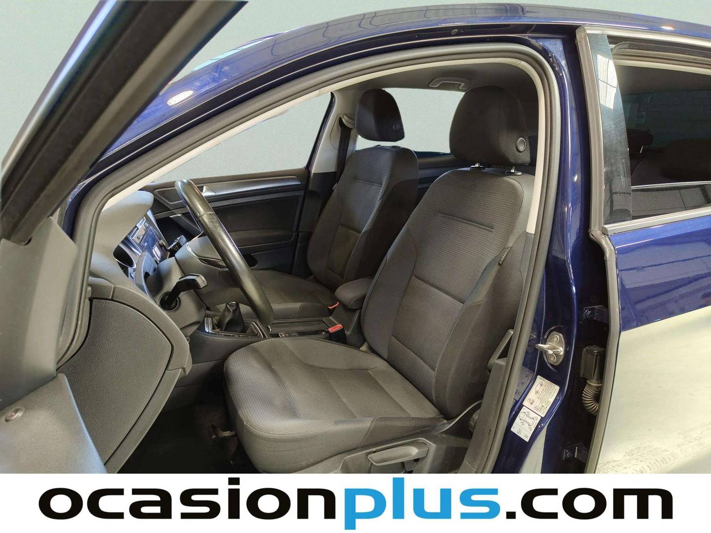 Foto asientos delanteros Volkswagen Golf Volkswagen Golf Advance 1.4 TSI (125 CV)