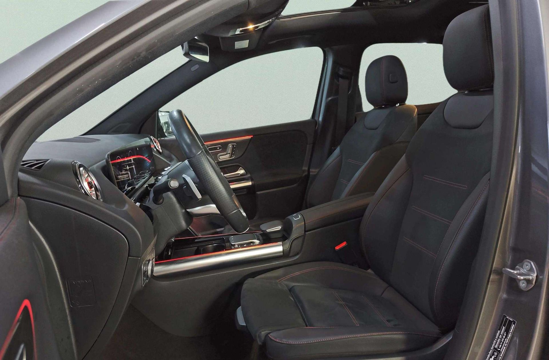 Mercedes-Benz GLA 220 d 4Matic Pack AMG - foto 13