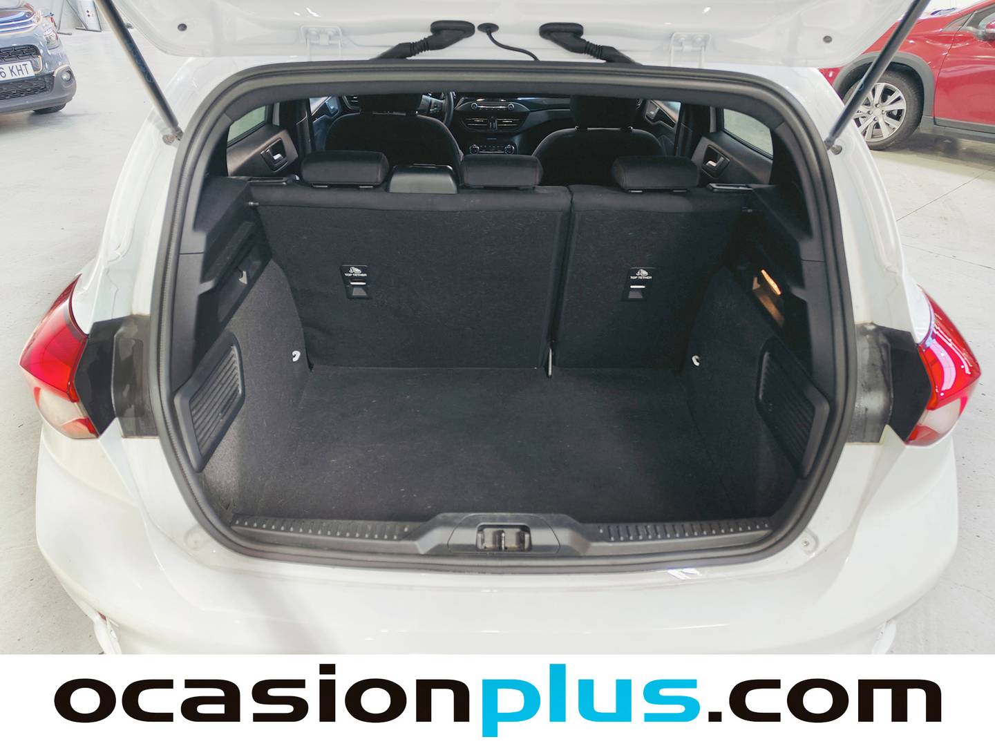 Fotos maletero Ford Focus Ford Focus 1.0 Ecoboost MHEV ST-Line (125 CV)