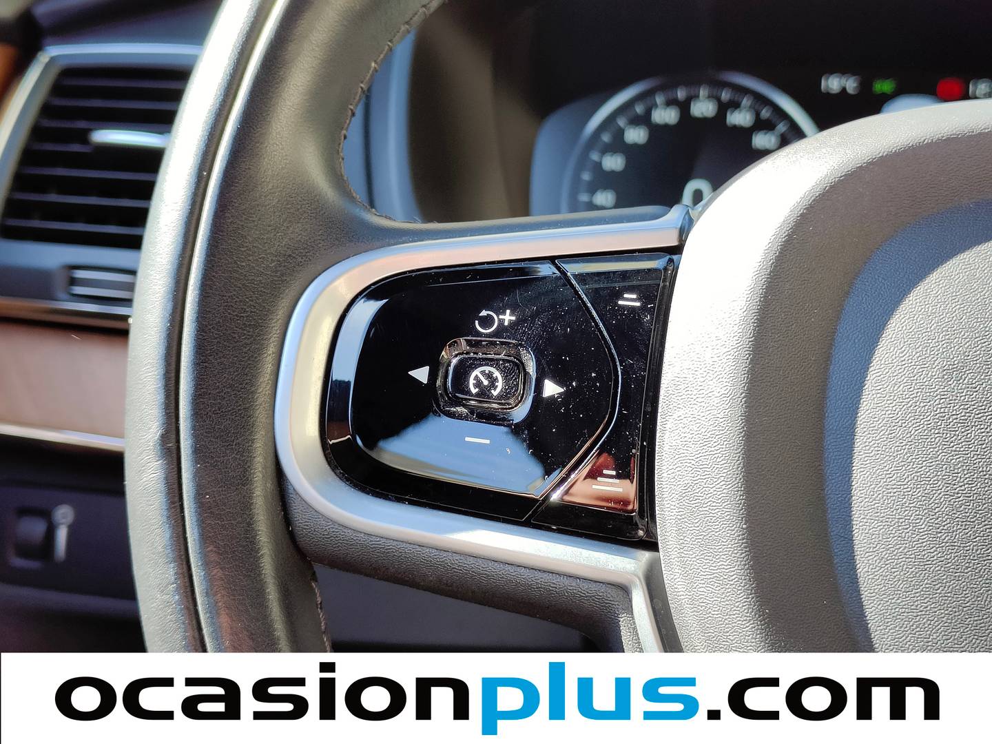 Volvo XC90 Volvo XC90 B5 G Momentum Pro AWD Auto (250 CV) 7 Plazas al mejor precio