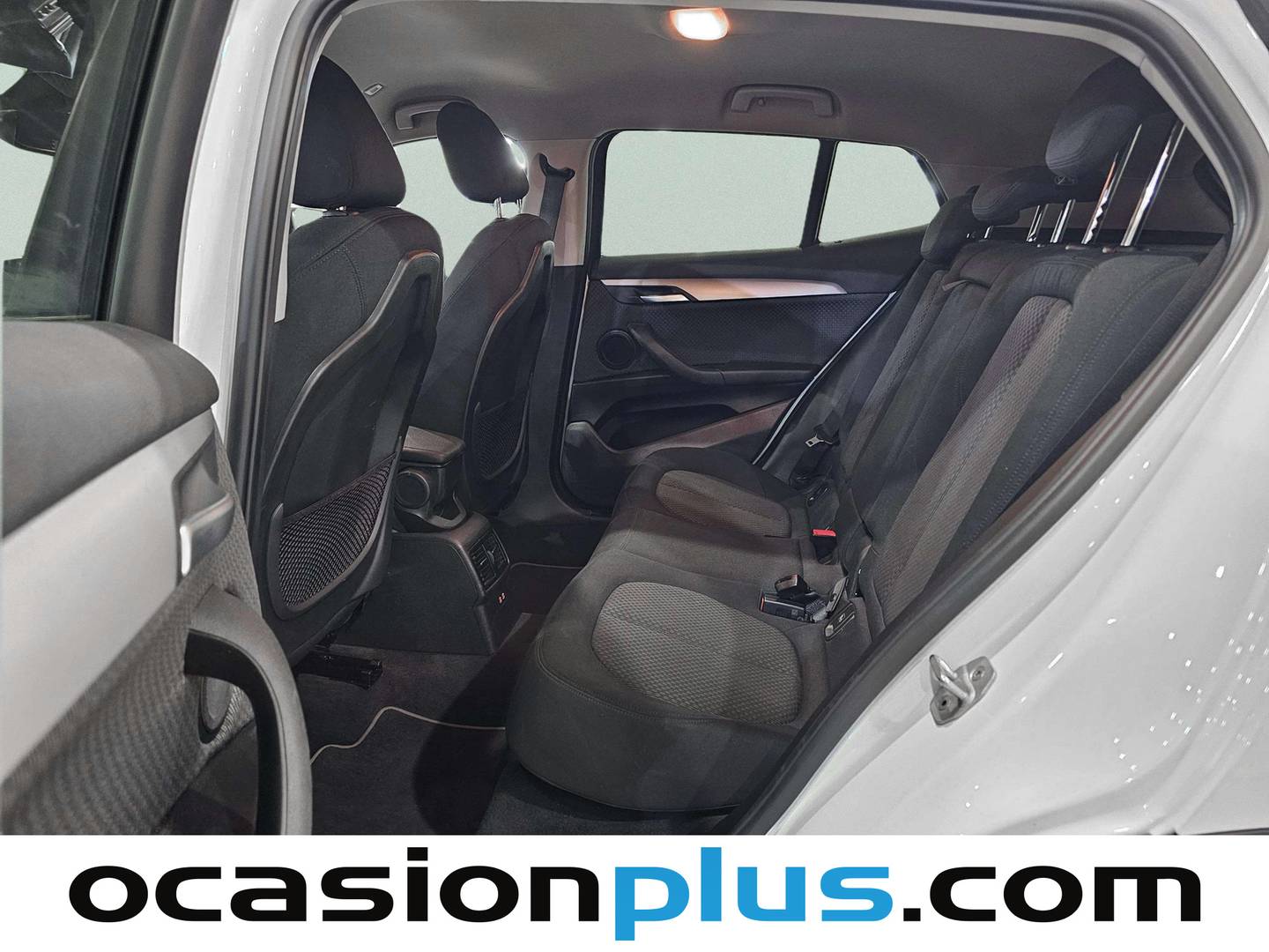Foto asientos traseros BMW X2 BMW X2 sDrive18i (140 CV)