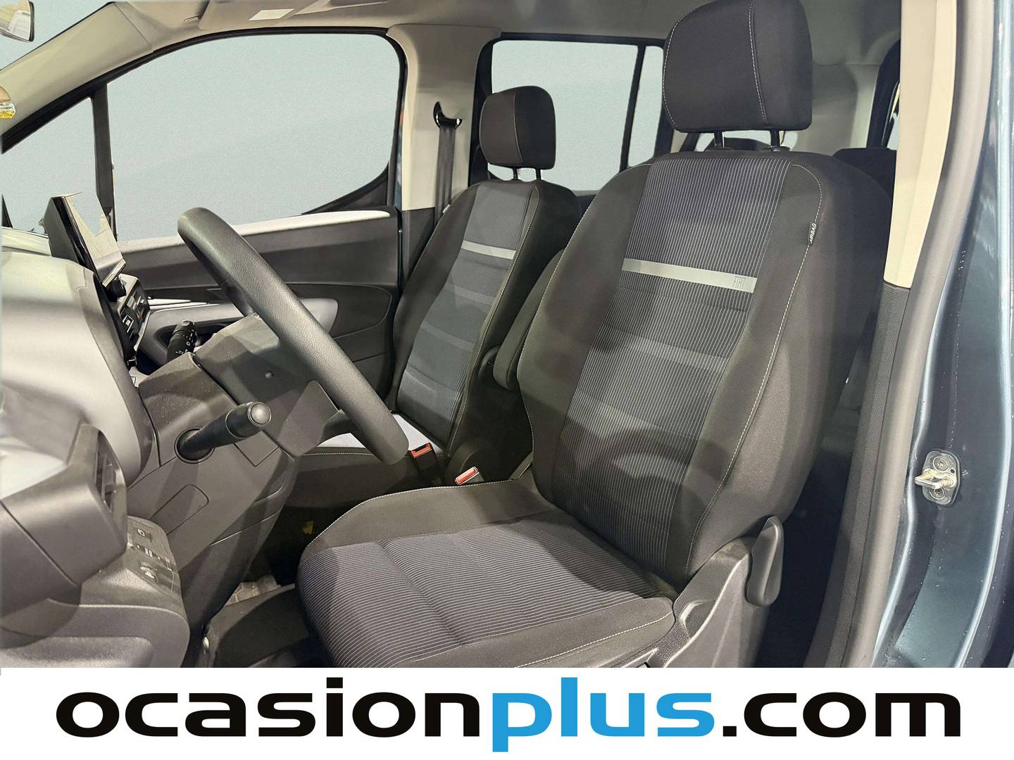 Foto asientos delanteros Fiat Doblò Fiat Dobló 1.5 BlueHDi L1 (100 CV)