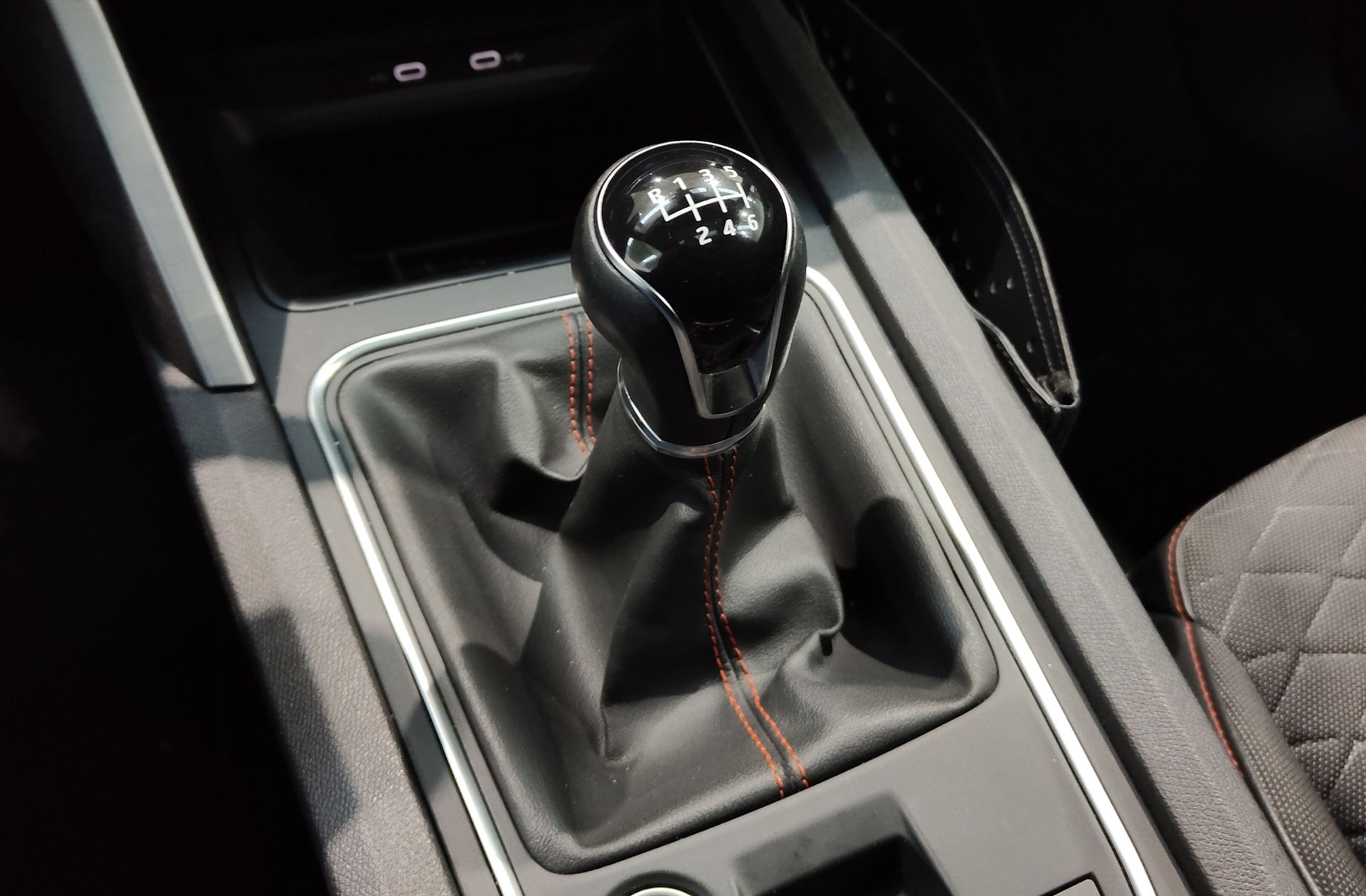 SEAT León 1.5 TSI FR Go L - foto 5