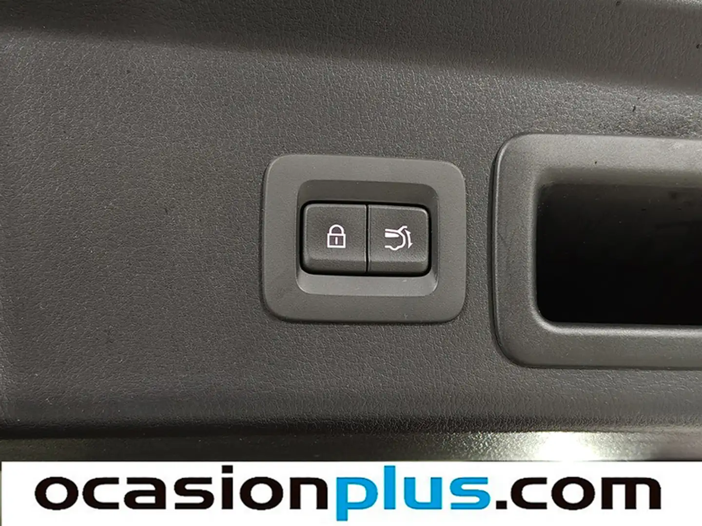 Foto Mazda CX-30 Mazda CX-30 e-SKYACTIV-X Homura 2WD AT (186 CV)