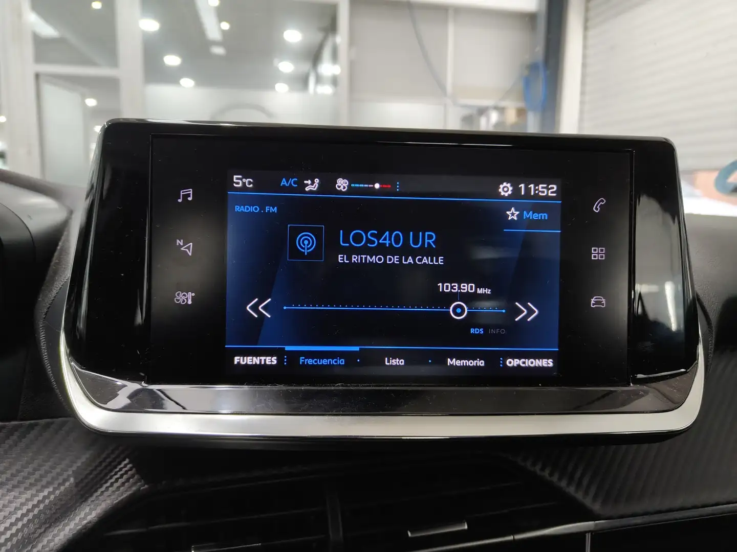 Foto Peugeot 208 Peugeot 208 PureTech 100 Active Pack (100 CV)