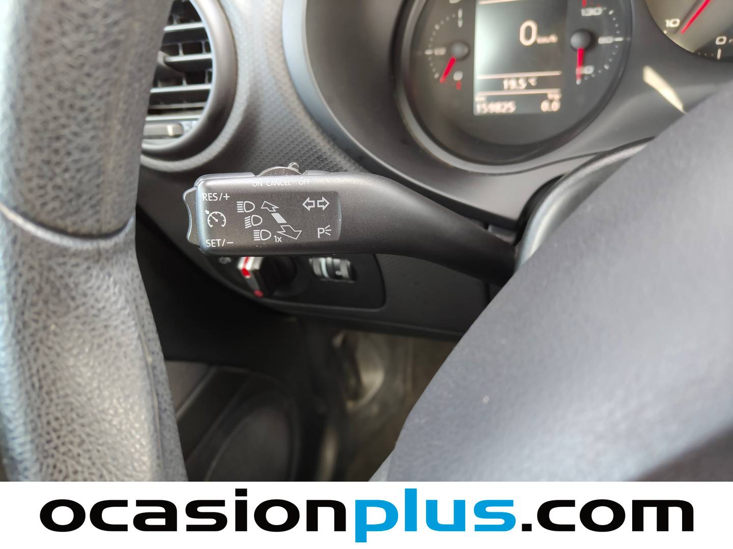 Equipamiento del Seat León Seat León 1.6 TDI Reference Copa (105 CV)
