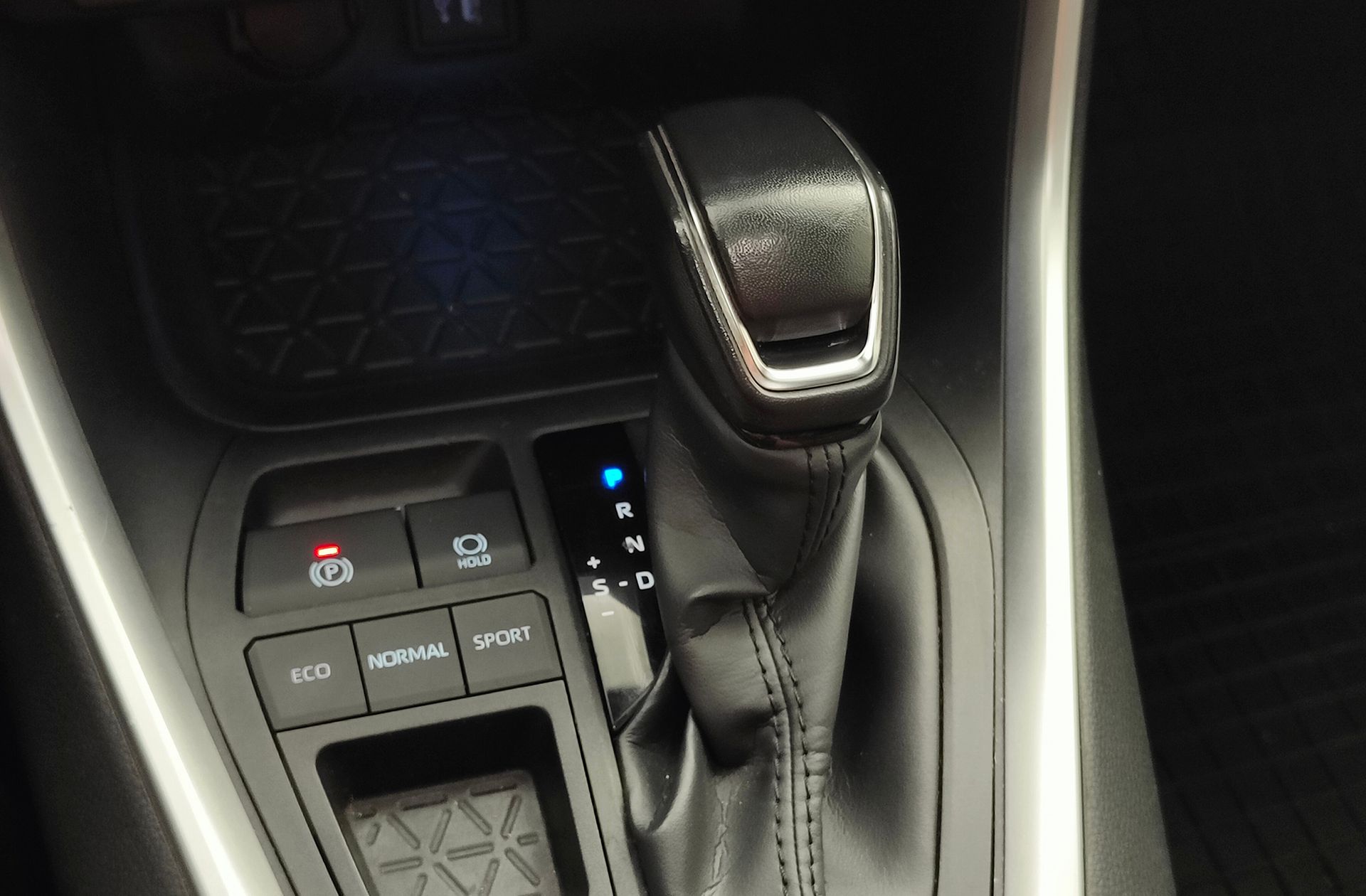 Toyota RAV4 2.5 hybrid 220H Style e-CVT - foto 5
