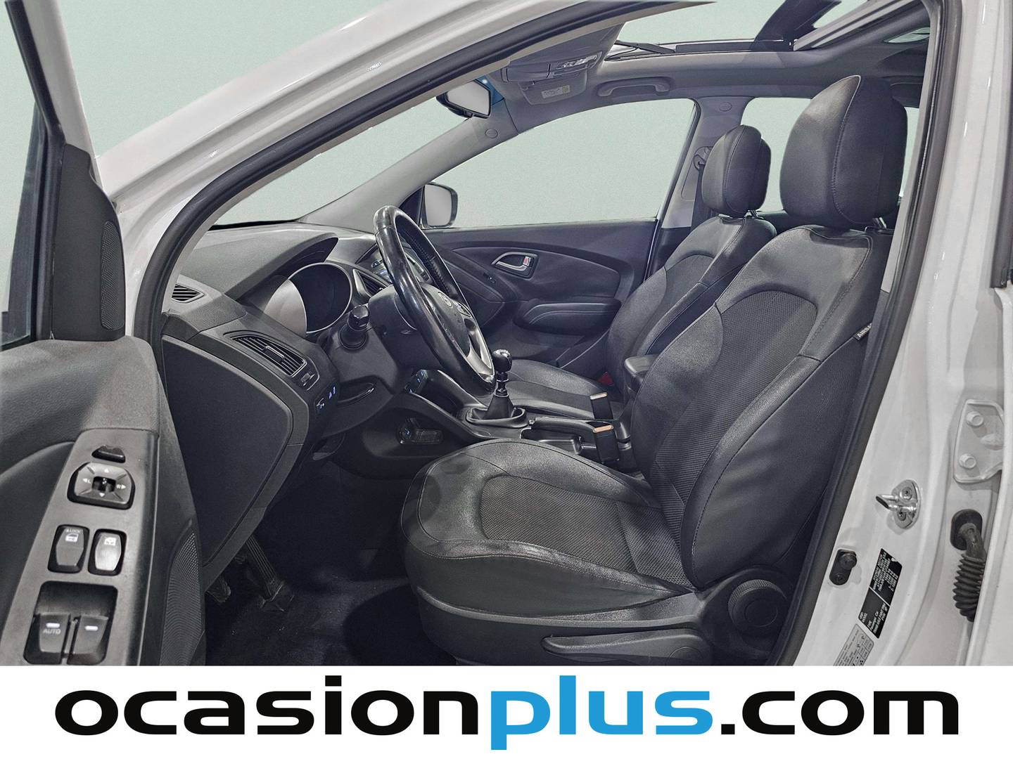 Foto asientos delanteros Hyundai ix35 Hyundai ix35 1.7CRDI Tecno Sky 4x2 (115 CV)