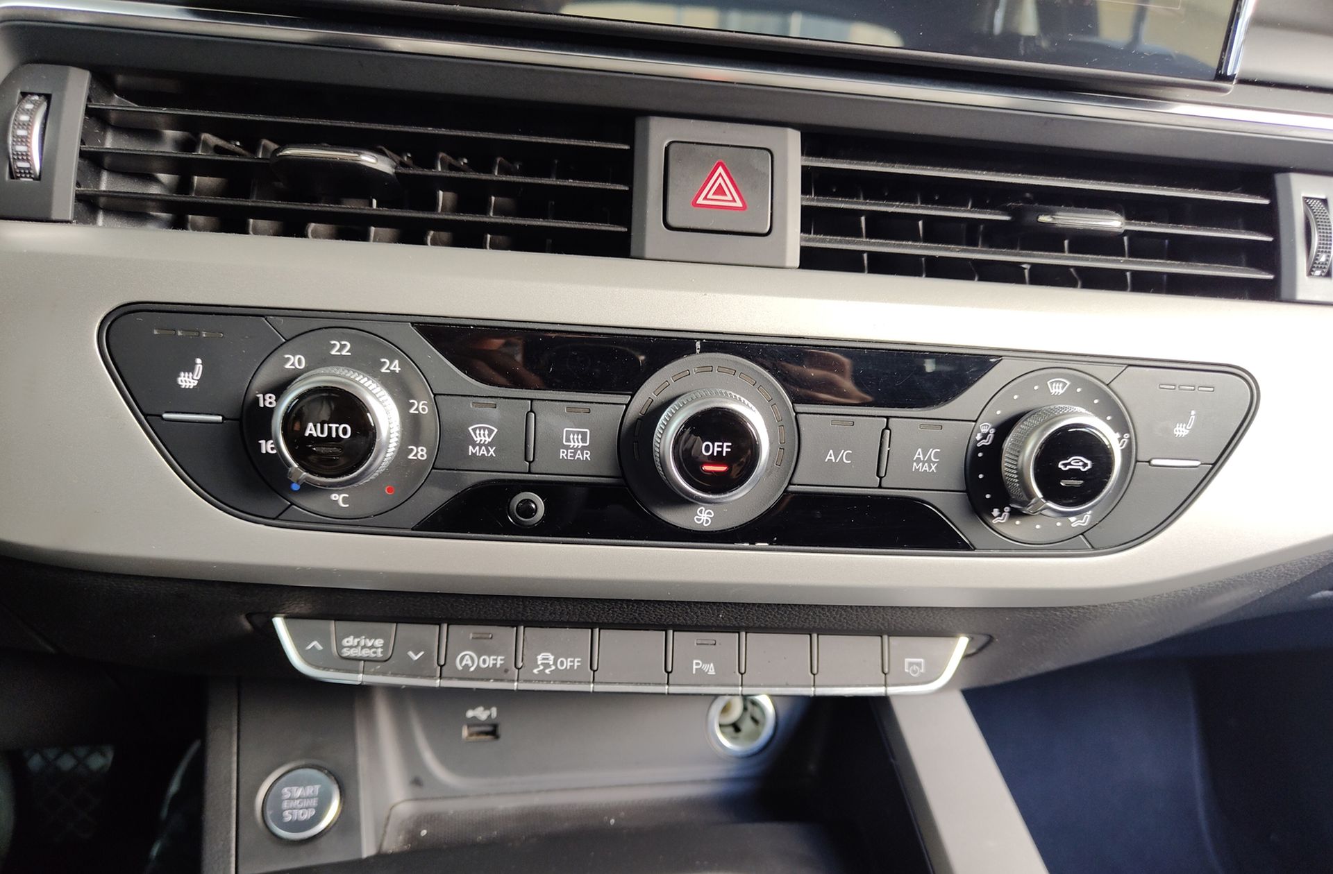 Audi A4 Avant Advanced 35 TFSI S tronic - foto 34