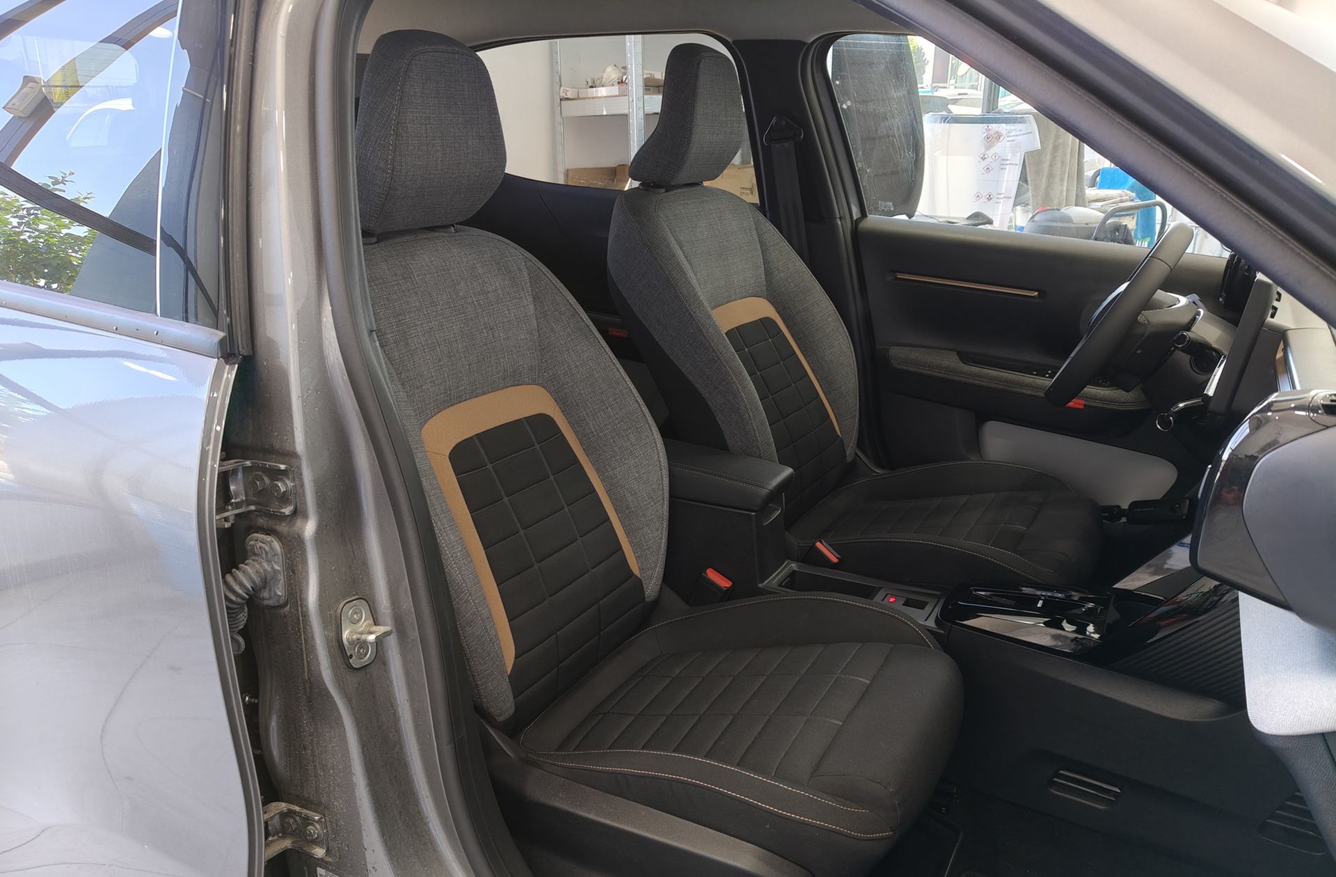 Citroën C3 Aircross Hybrid 145 Plus e-DCS6 - foto 17