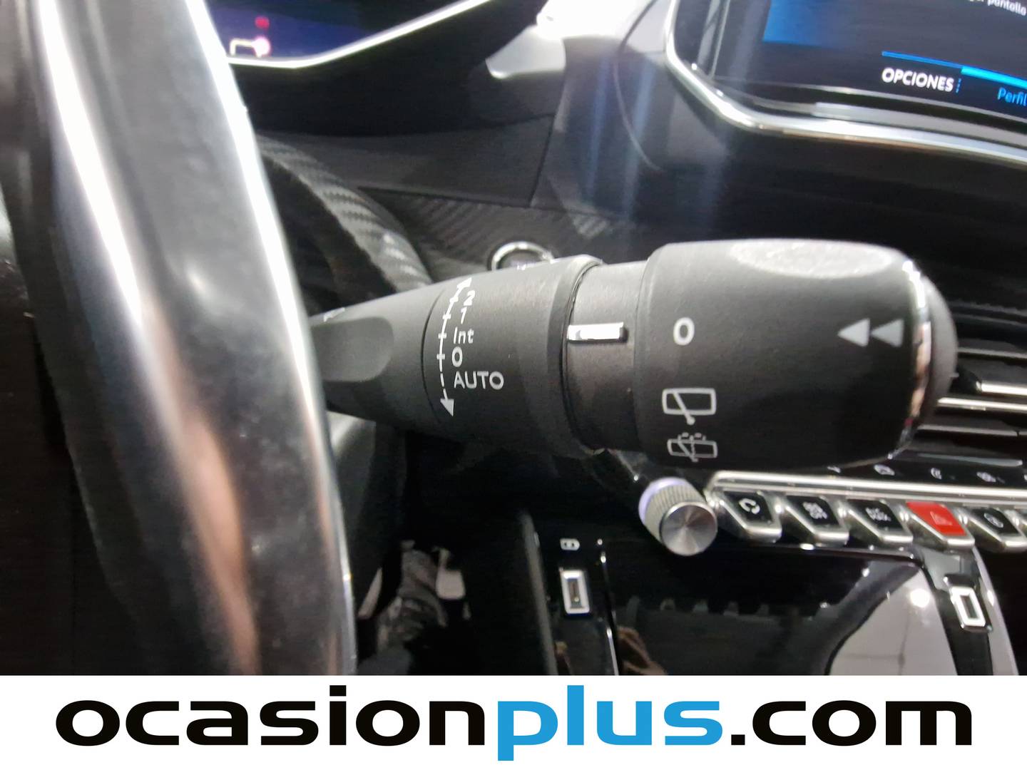 Peugeot 208 Peugeot 208 PureTech 100 Allure EAT8 (100 CV) automático