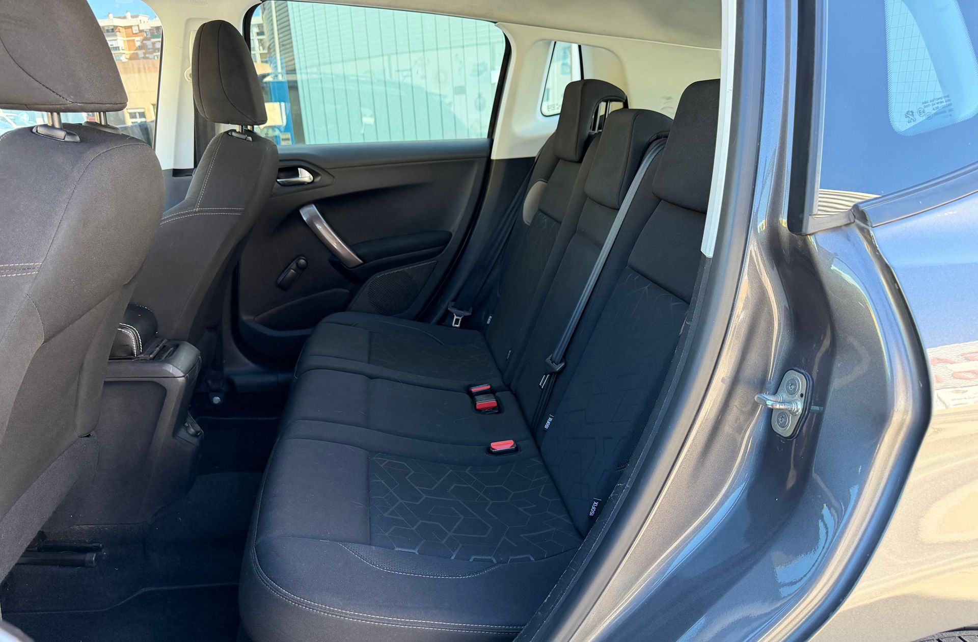 Peugeot 2008 e-HDI 92 Active - foto 10