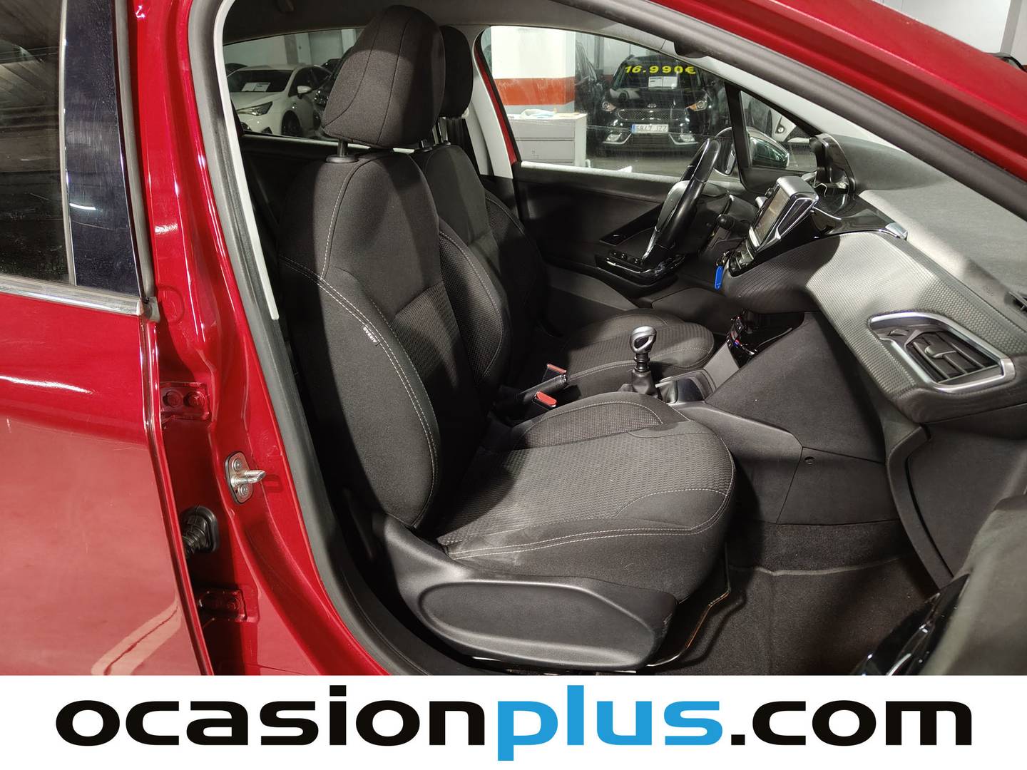 Foto Peugeot 208 Peugeot 208 BlueHDi 100 Tech Edition (99 CV)