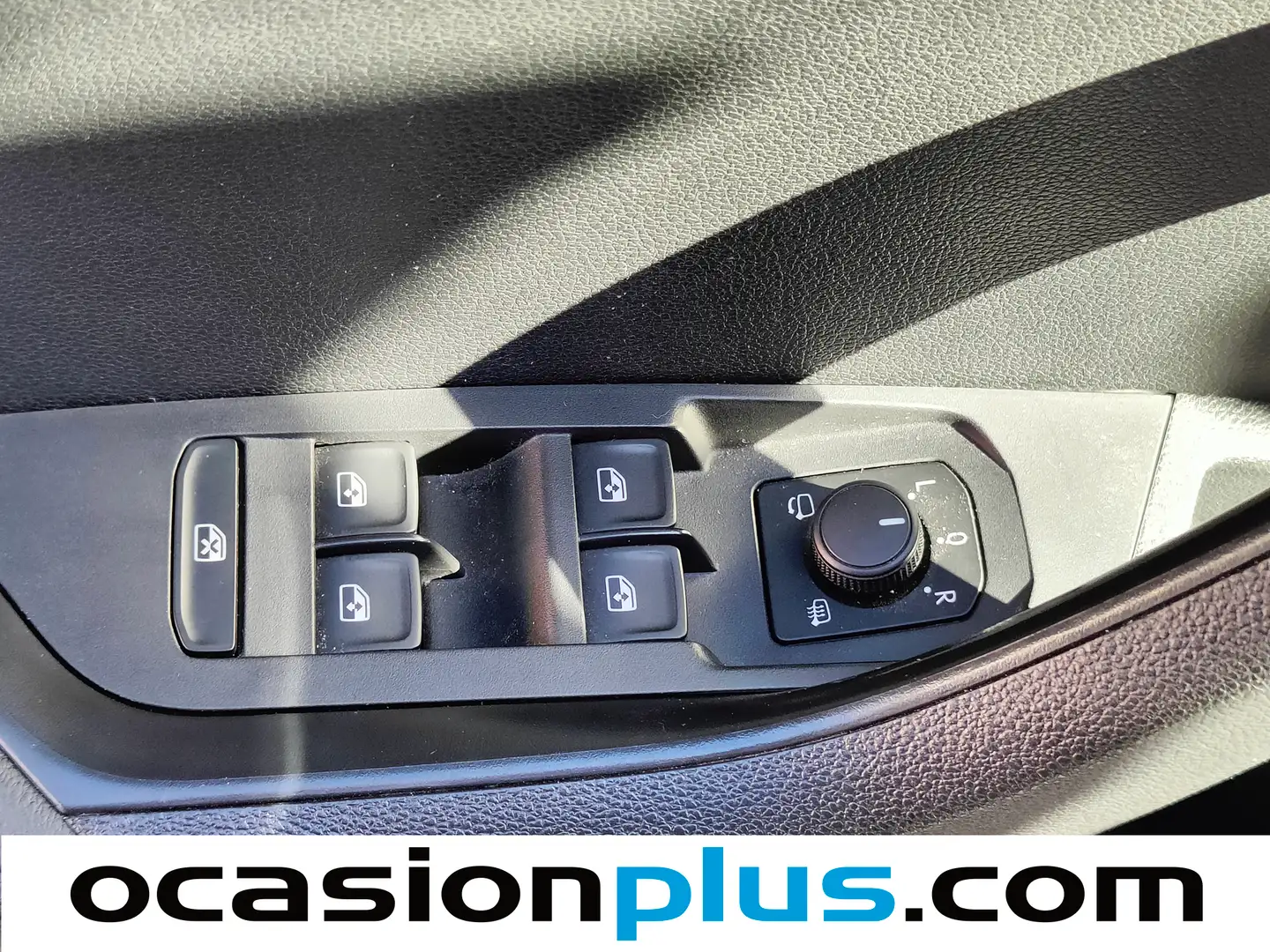 Foto Skoda Karoq Skoda Karoq 1.5 TSI ACT Sportline (150 CV)