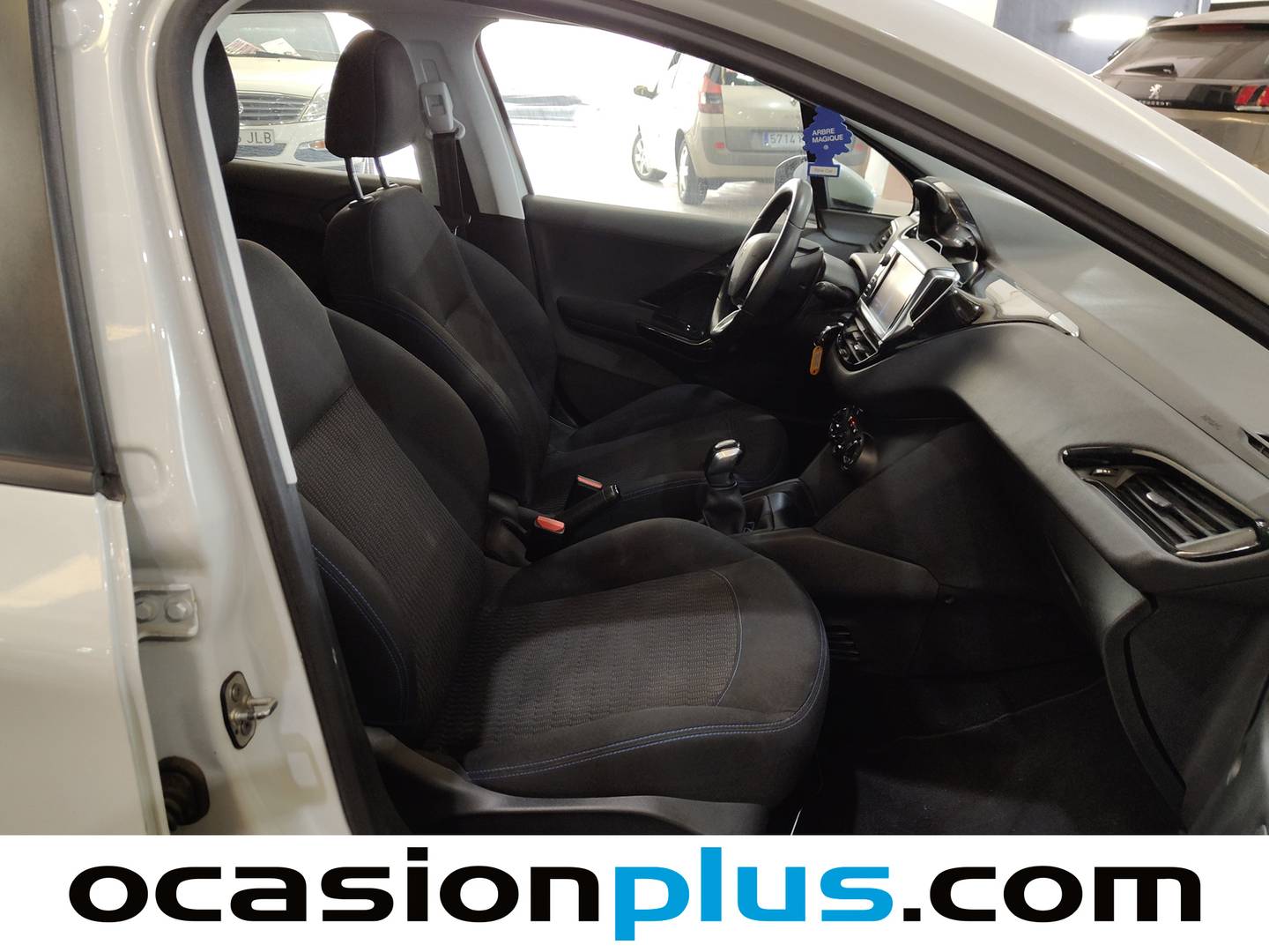 Peugeot 208 Peugeot 208 PureTech Signature (82 CV) km 0