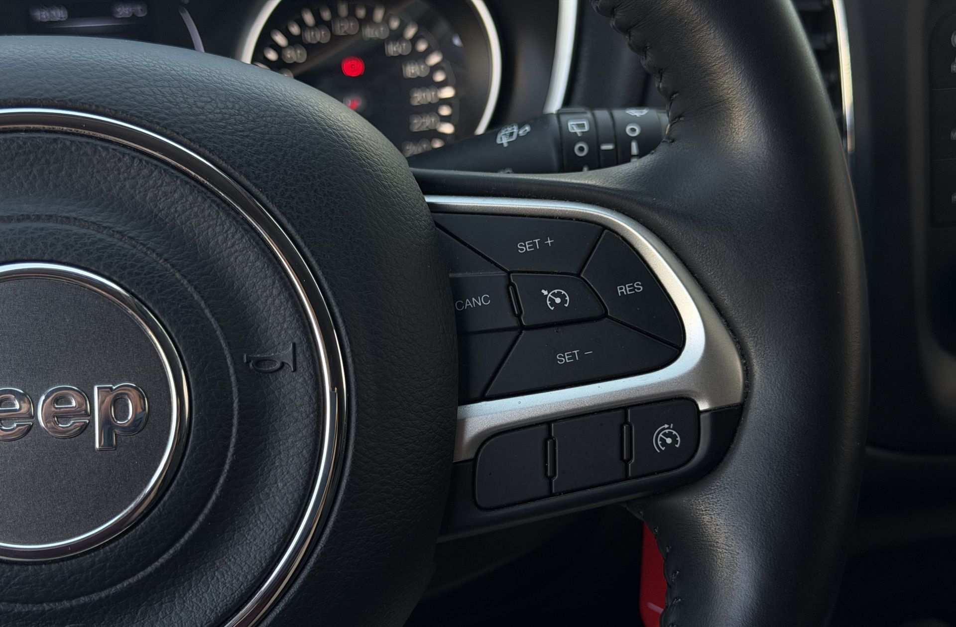 Jeep Compass 1.4 MultiAir Sport 4x2 - foto 22