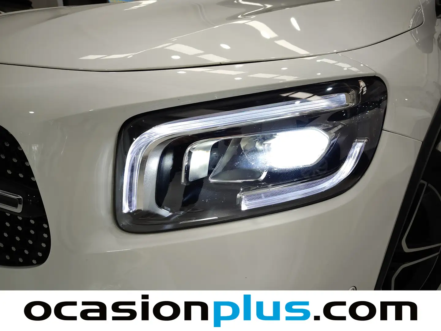 Foto Mercedes GLB Mercedes-Benz GLB 200 d 4Matic Pack AMG (150 CV)