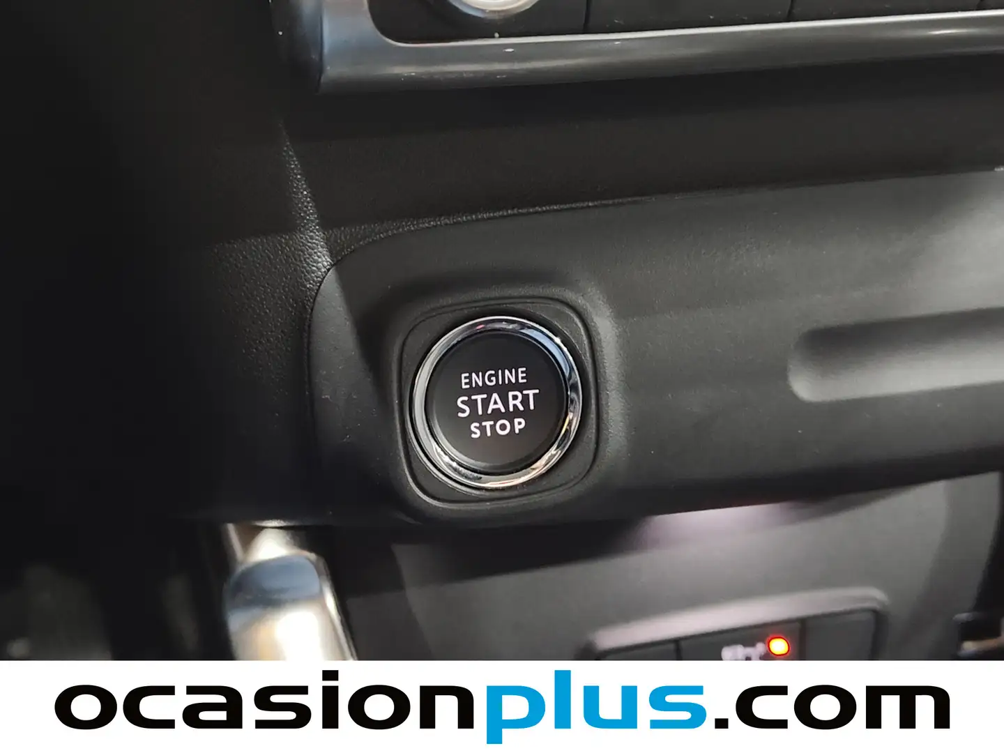 Foto Citroën C3 Aircross Citroen C3 Aircross PureTech 130 Shine Pack EAT6 (131 CV)