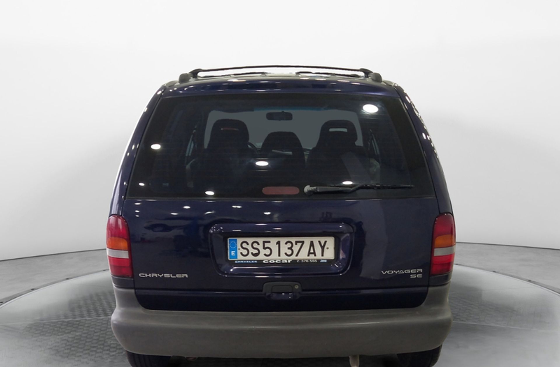 Chrysler Voyager 2.4 SE - foto 16