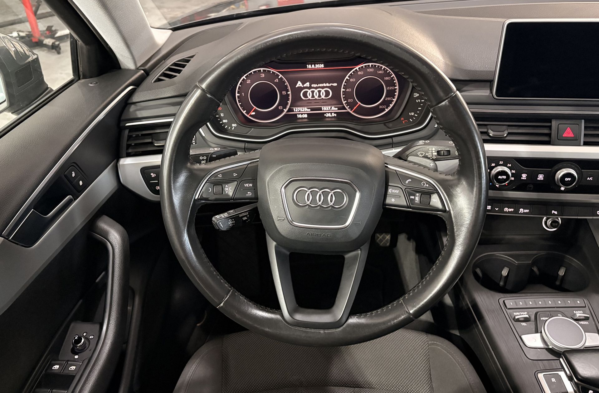 Audi A4 Avant 2.0 TDI quattro S tronic - foto 23