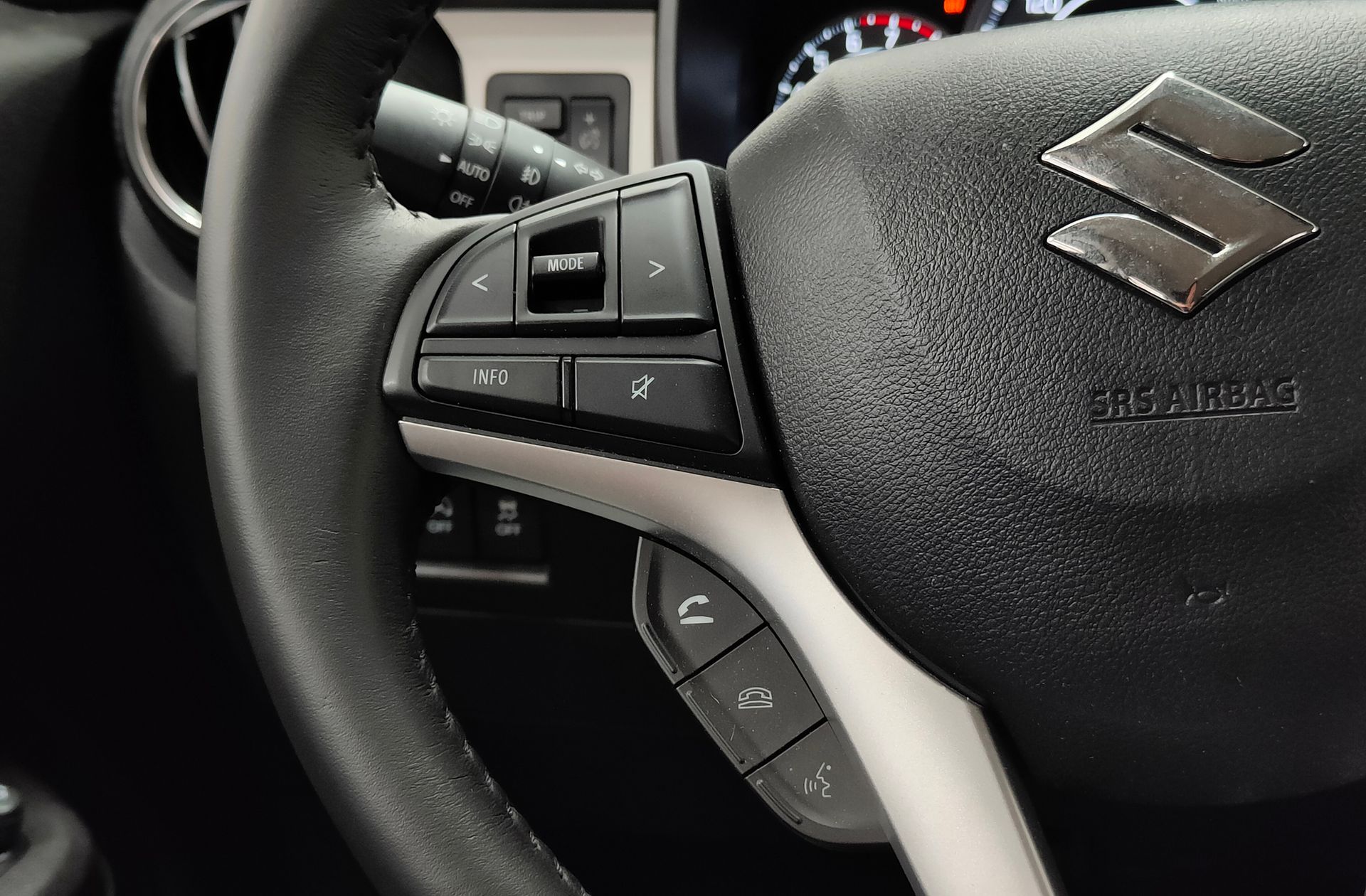 Suzuki Ignis 1.2 Mild Hybrid GLX - foto 27