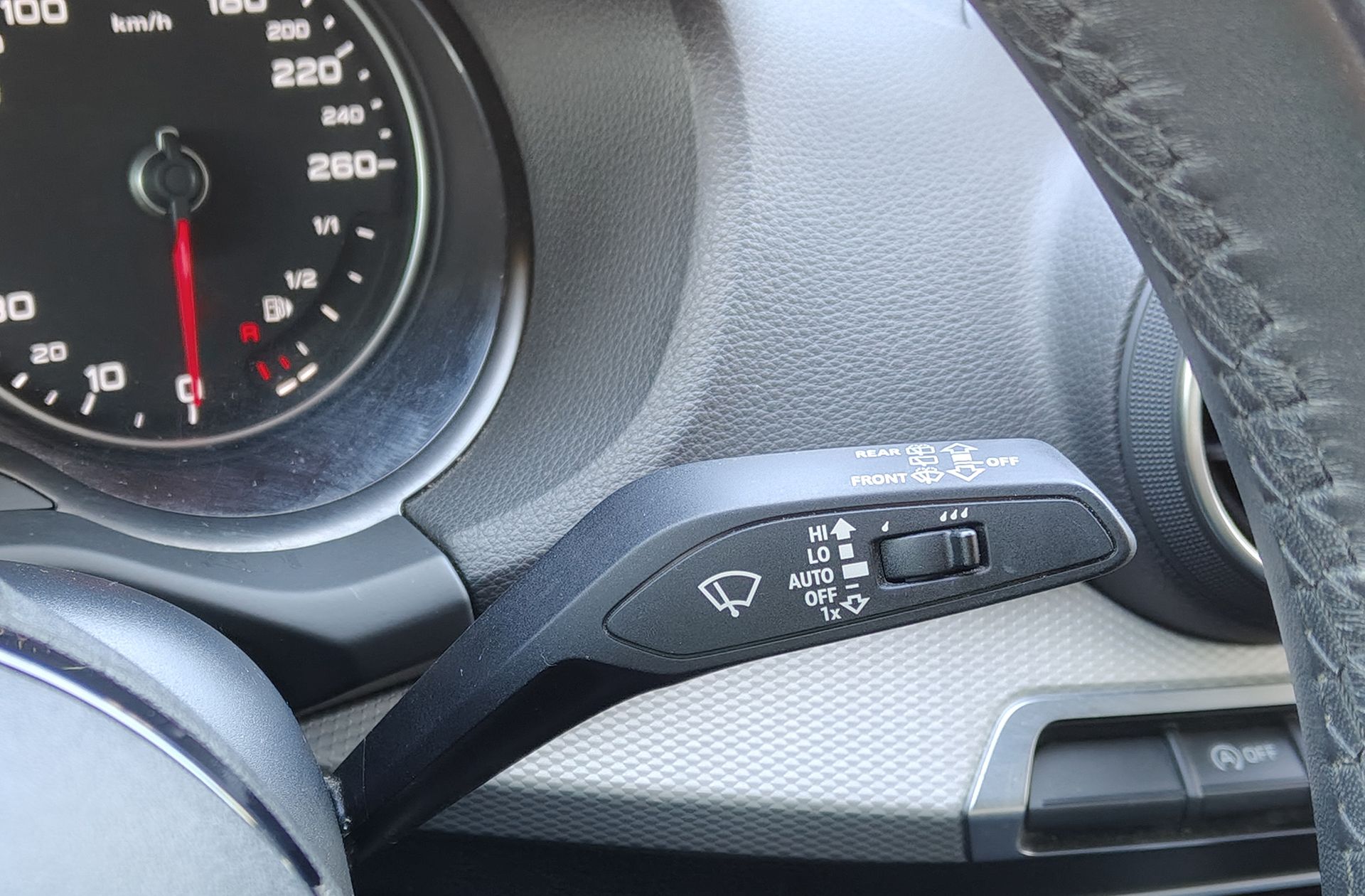 Audi Q2 Advanced 30 TDI - foto 28