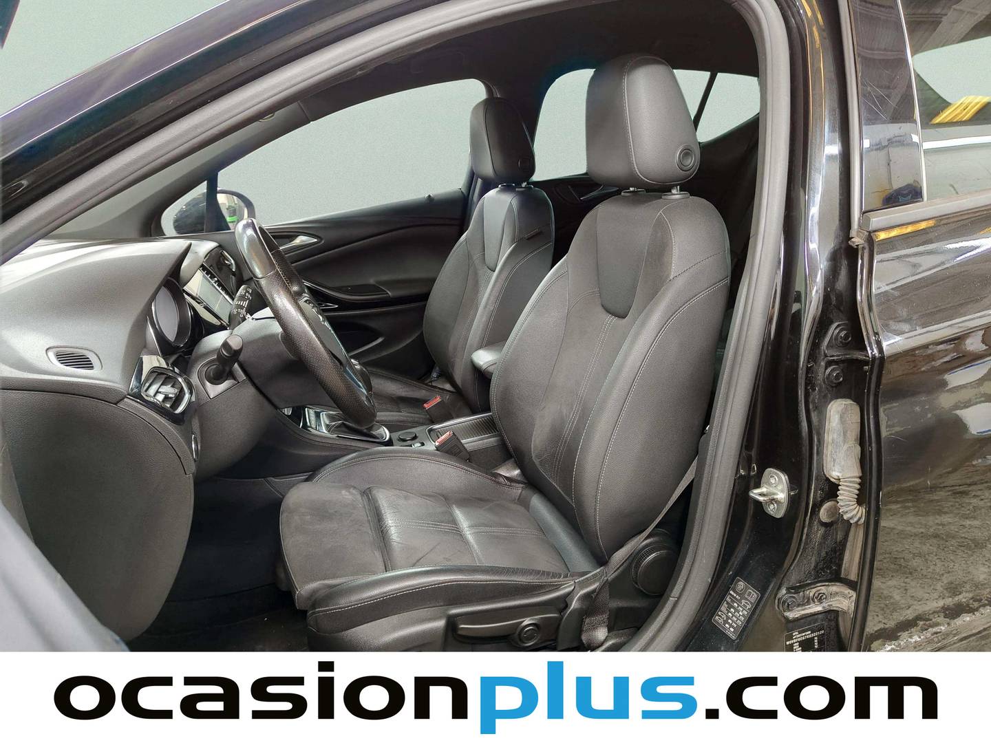Foto asientos delanteros Opel Astra Opel Astra 1.6 CDTI S&S GSi Line (136 CV)